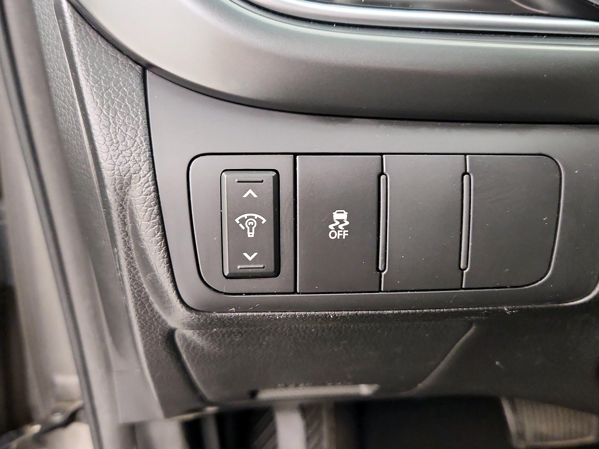 Thumbnail: 2015 Kia Optima - 13