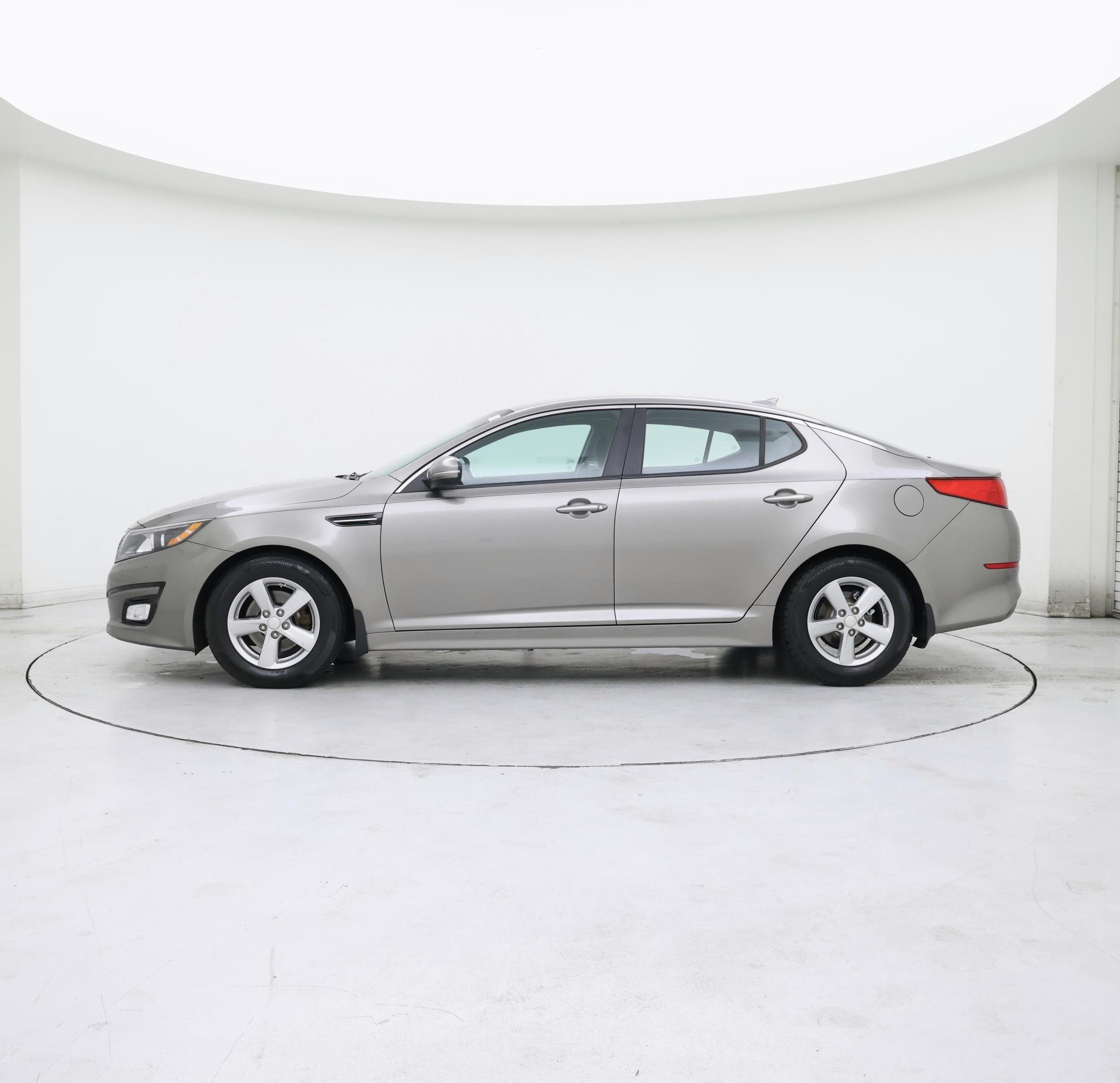 Thumbnail: 2015 Kia Optima - 3