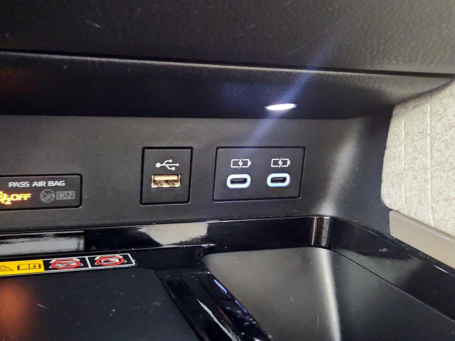 Thumbnail: 2025 Toyota Camry - 18