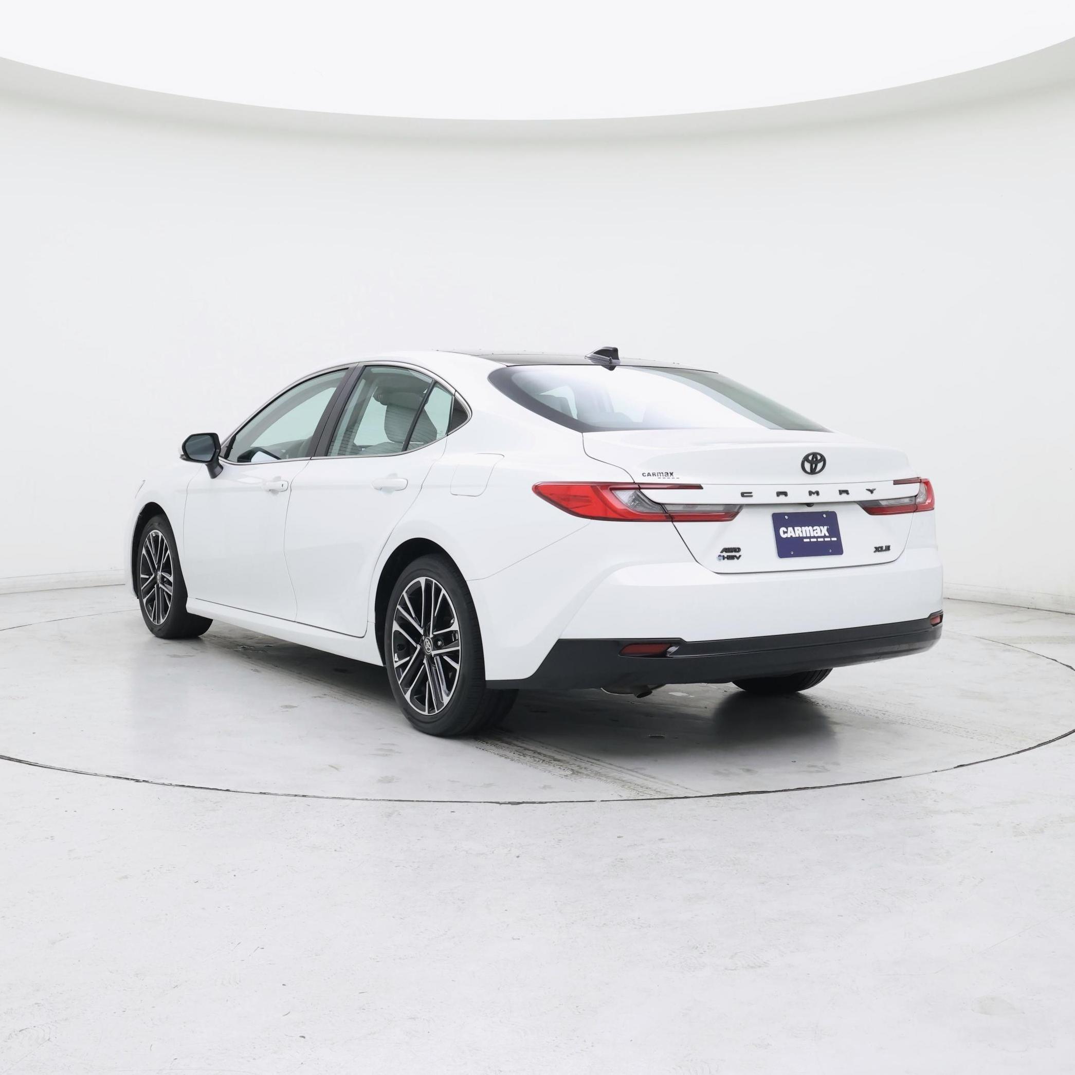 Thumbnail: 2025 Toyota Camry - 2