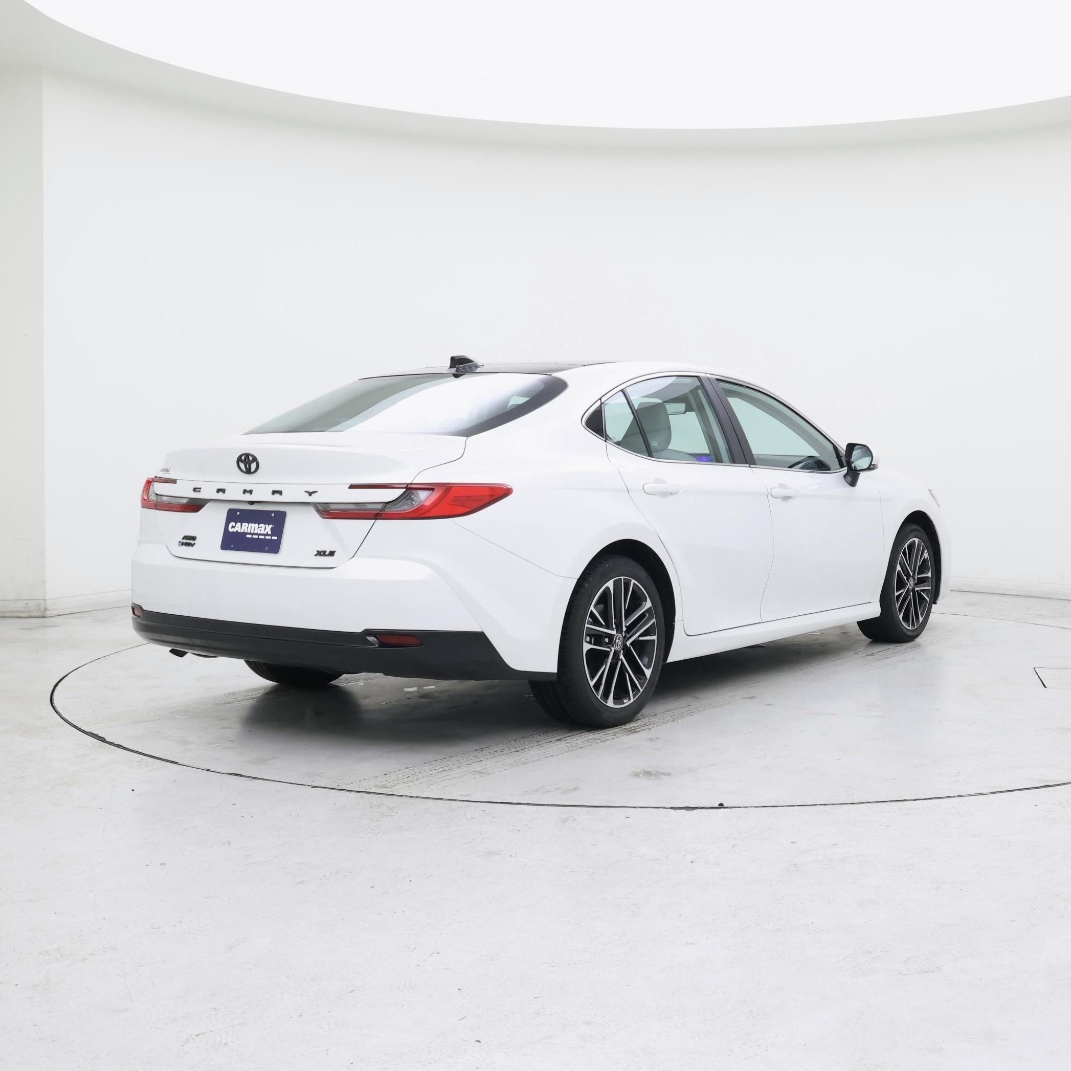 Thumbnail: 2025 Toyota Camry - 8