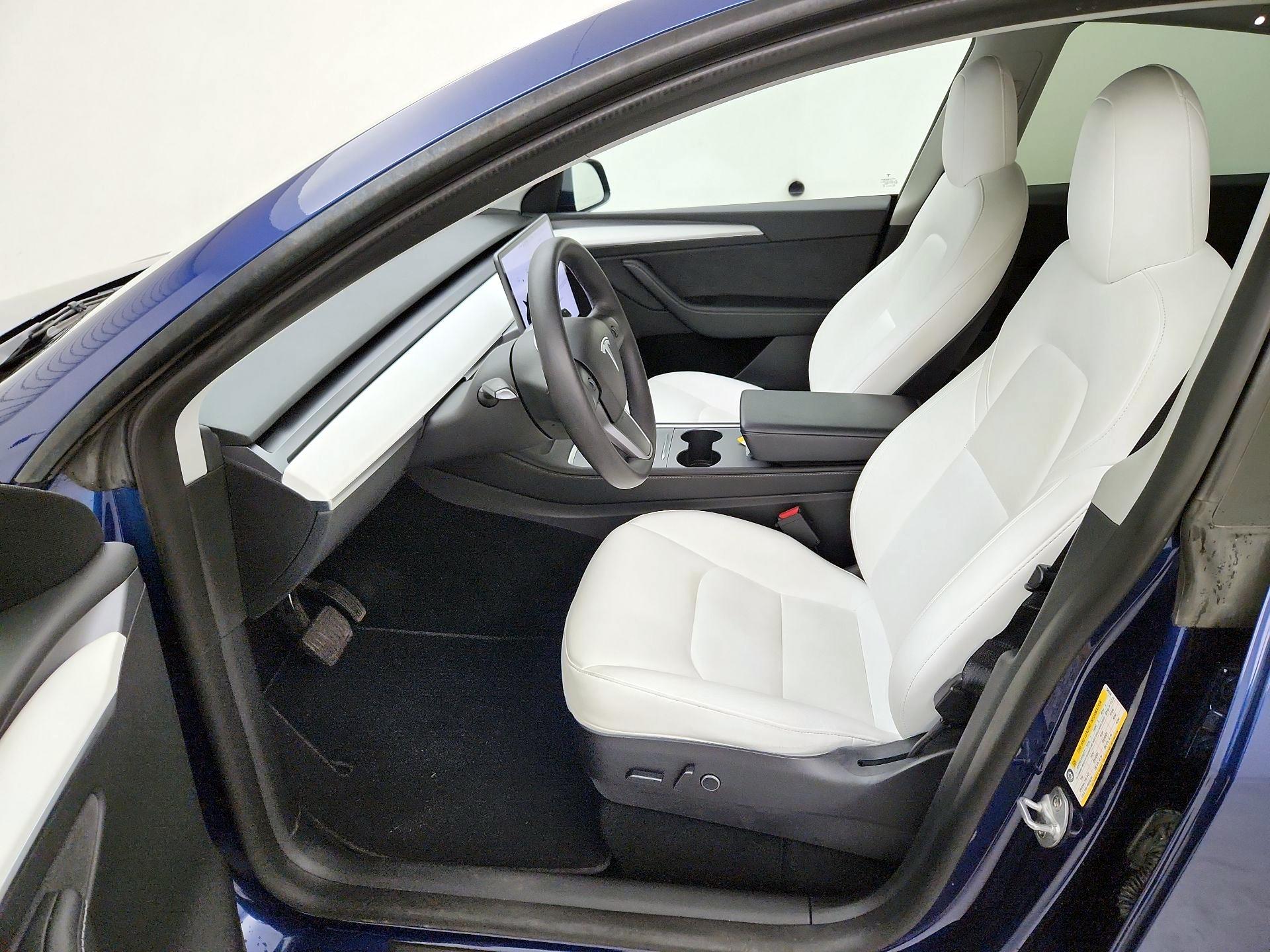 Thumbnail: 2022 Tesla Model Y - 11