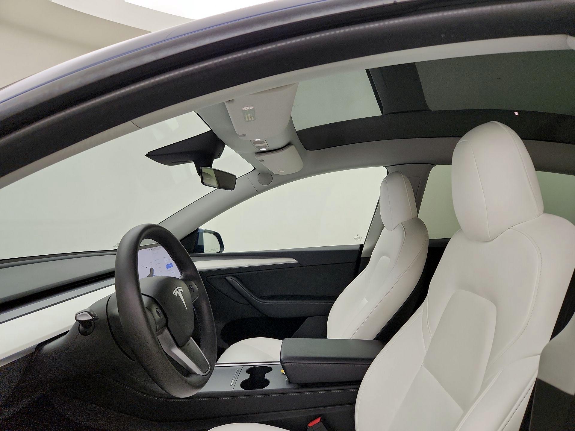 Thumbnail: 2022 Tesla Model Y - 19