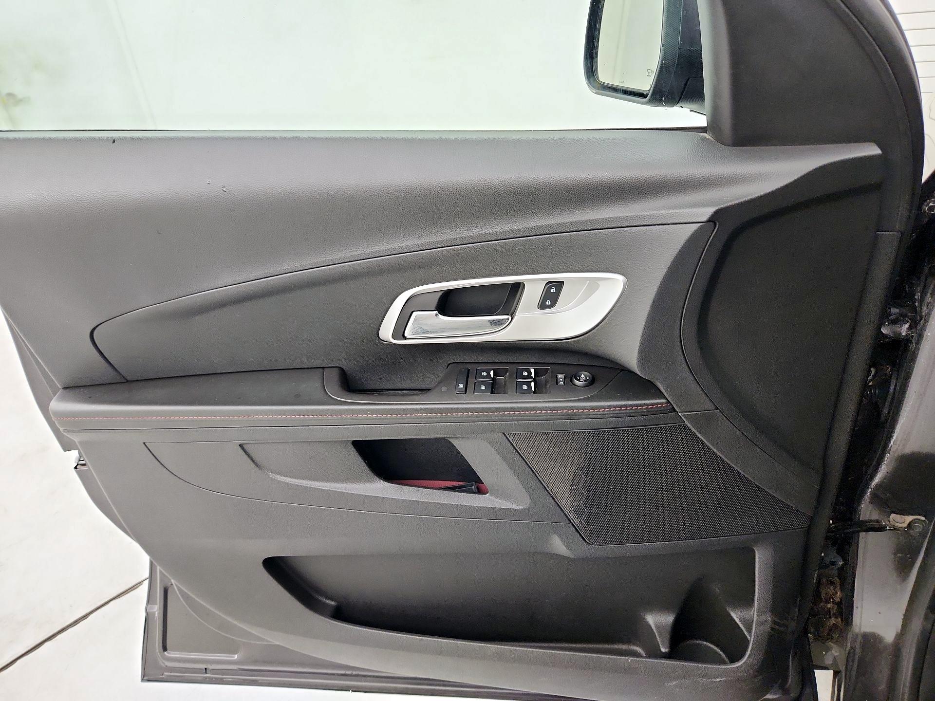 Thumbnail: 2015 Chevrolet Equinox - 12