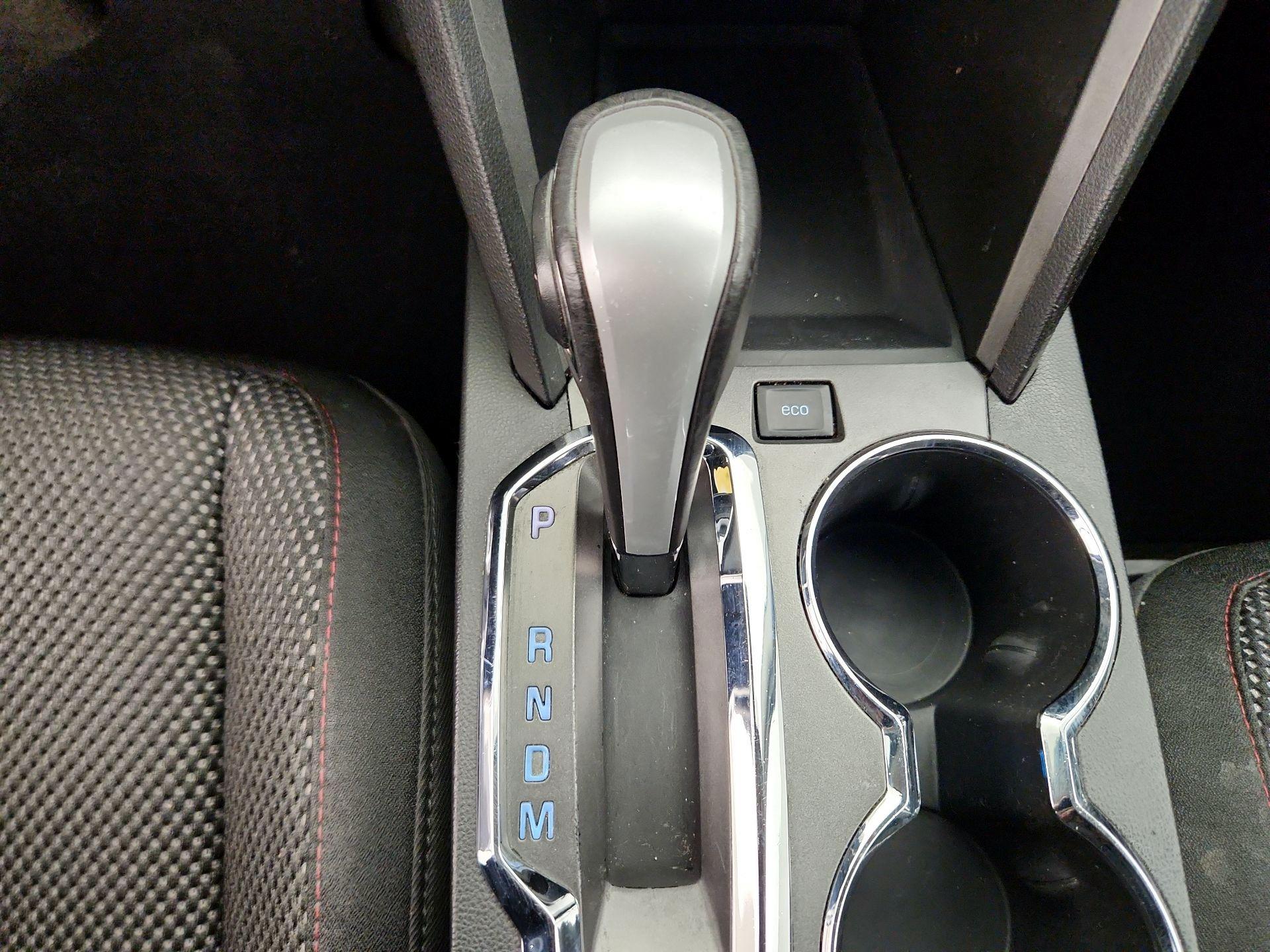 Thumbnail: 2015 Chevrolet Equinox - 16