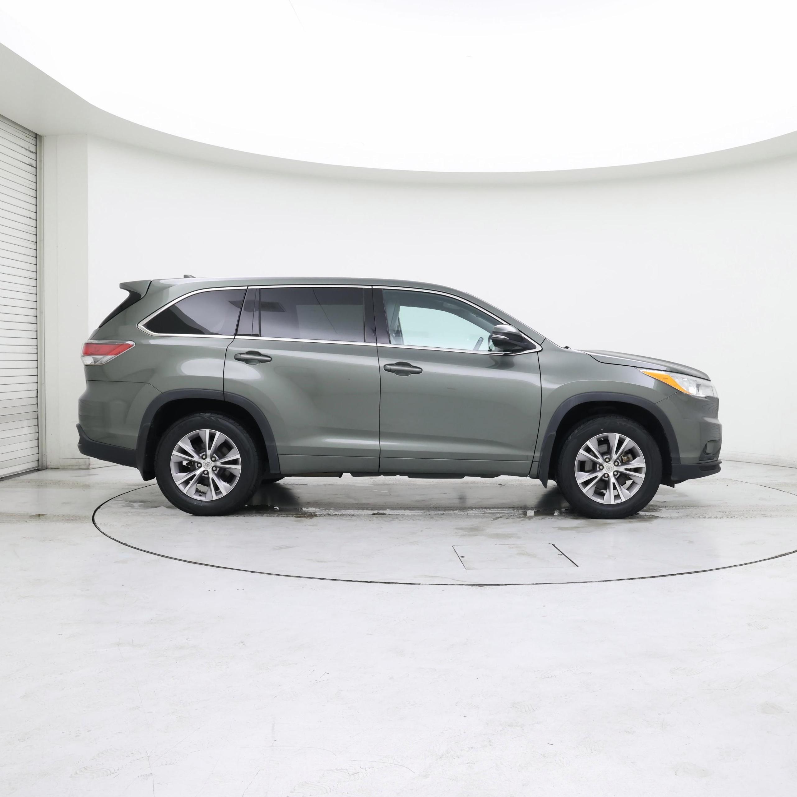 Thumbnail: 2014 Toyota Highlander - 7