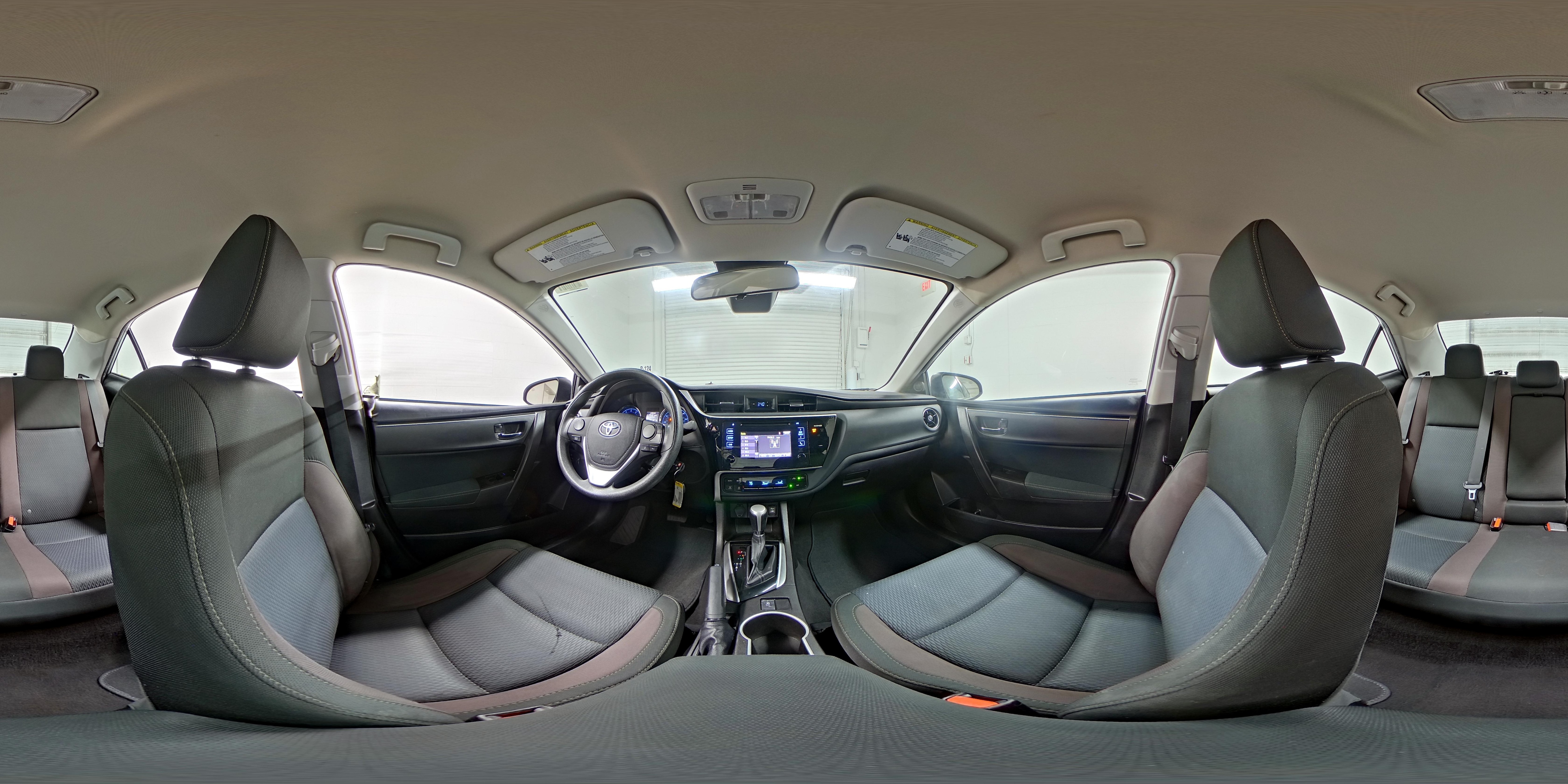 2017 Toyota Corolla LE - Photo 24
