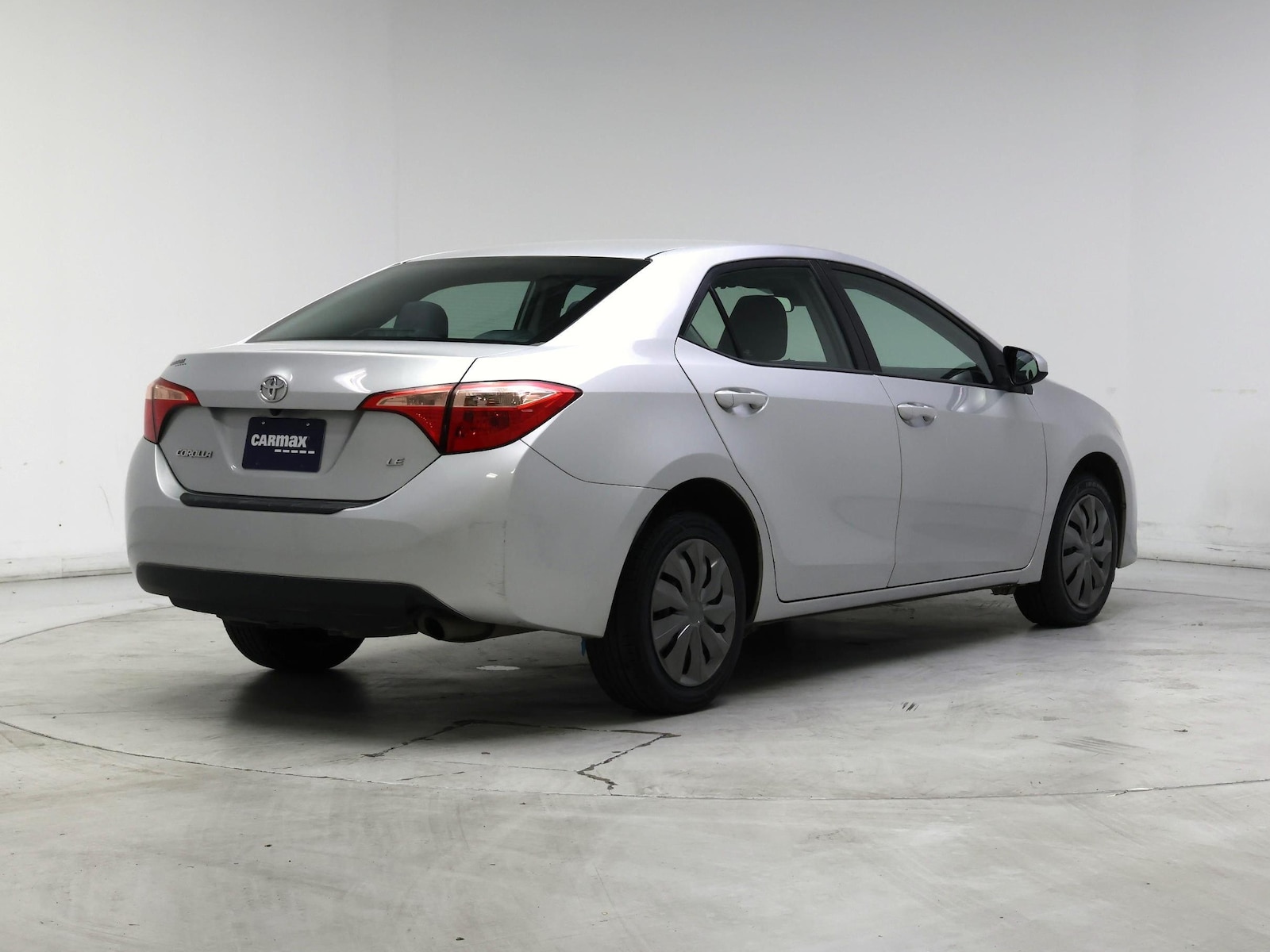 2017 Toyota Corolla LE - Photo 9