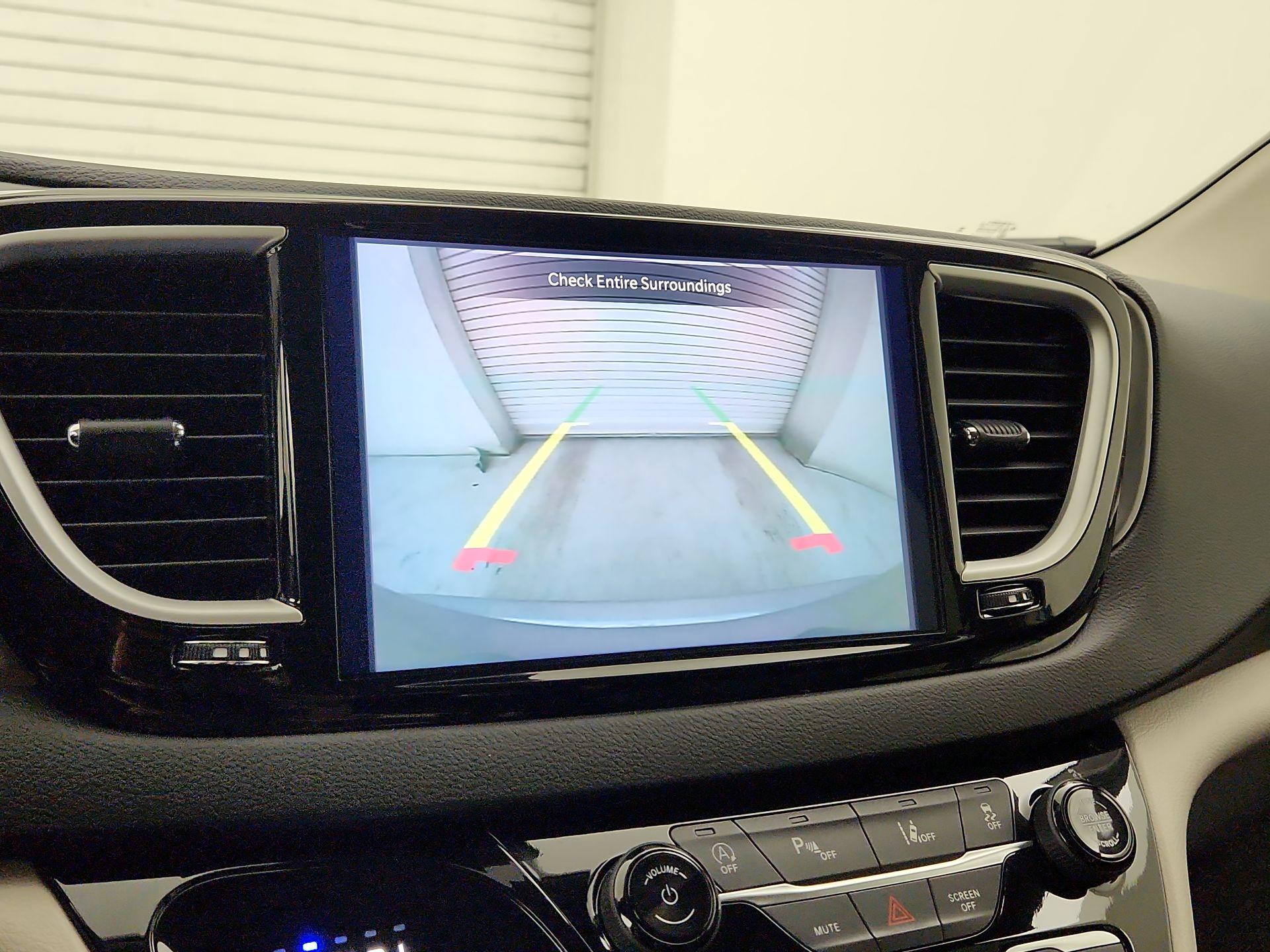 Thumbnail: 2024 Chrysler Pacifica - 14