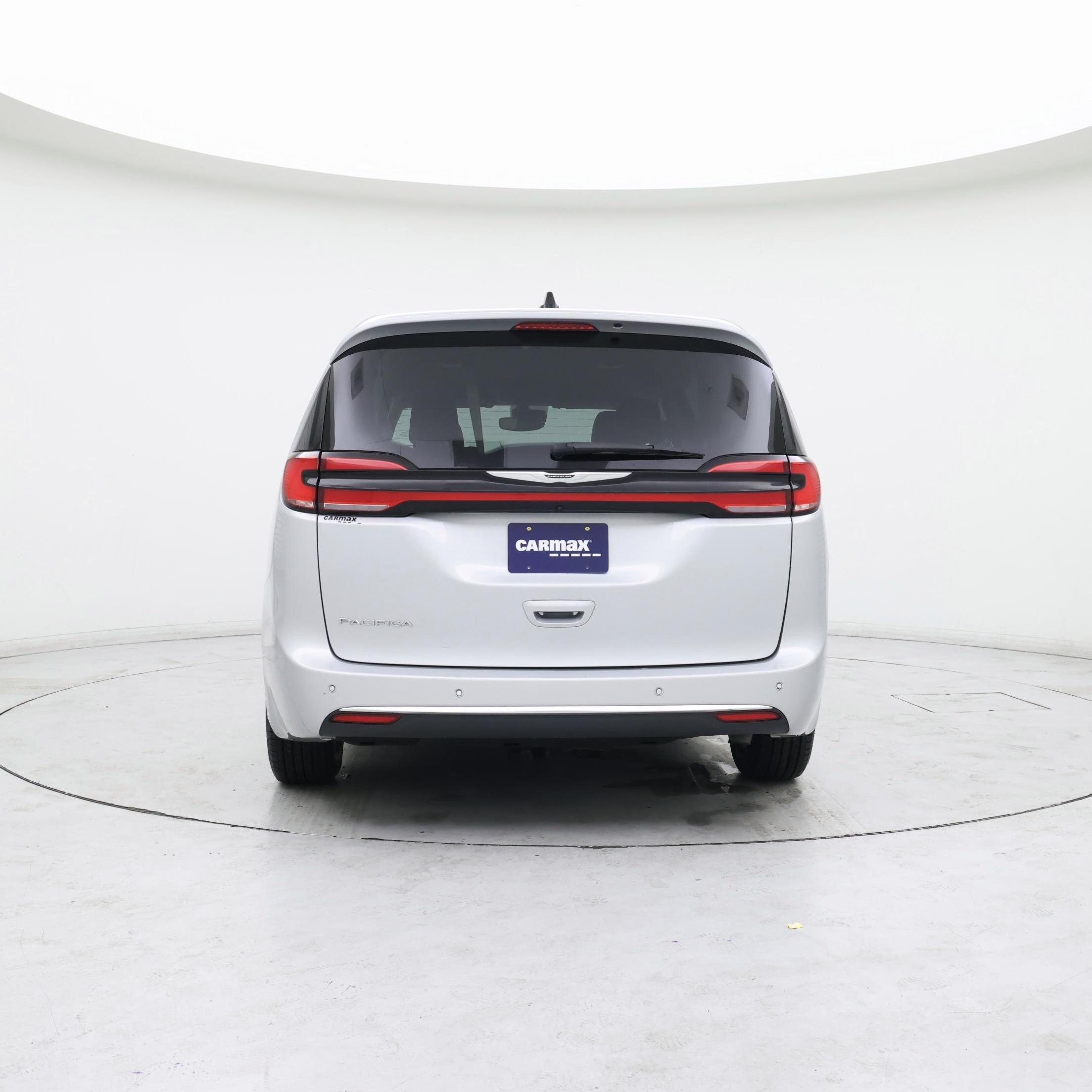 Thumbnail: 2024 Chrysler Pacifica - 6