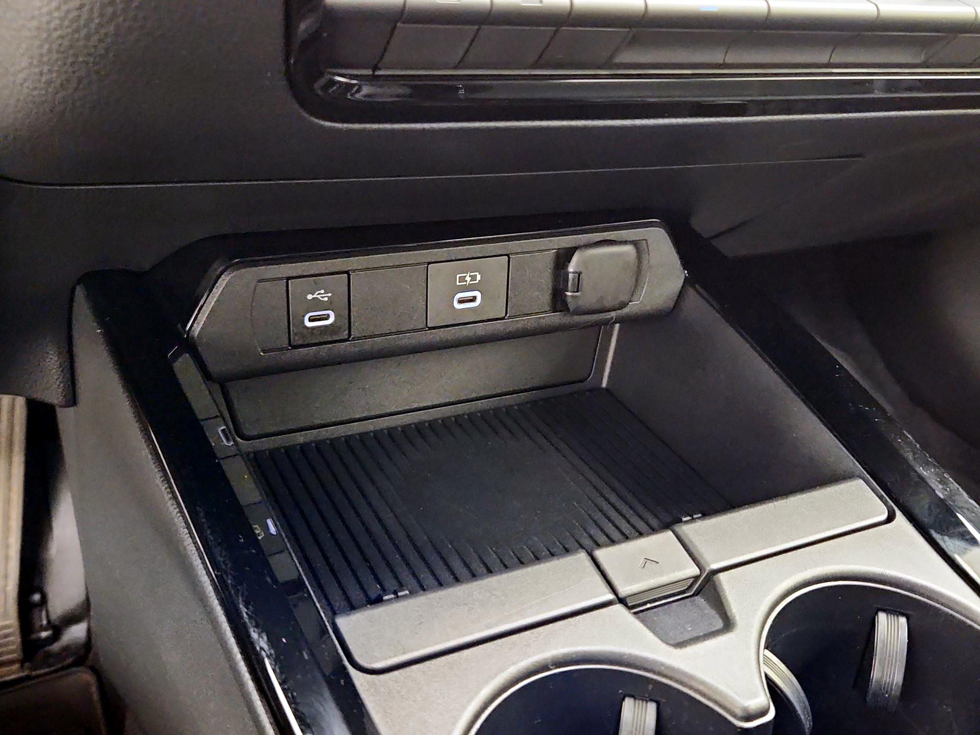 Thumbnail: 2023 Toyota Prius - 18