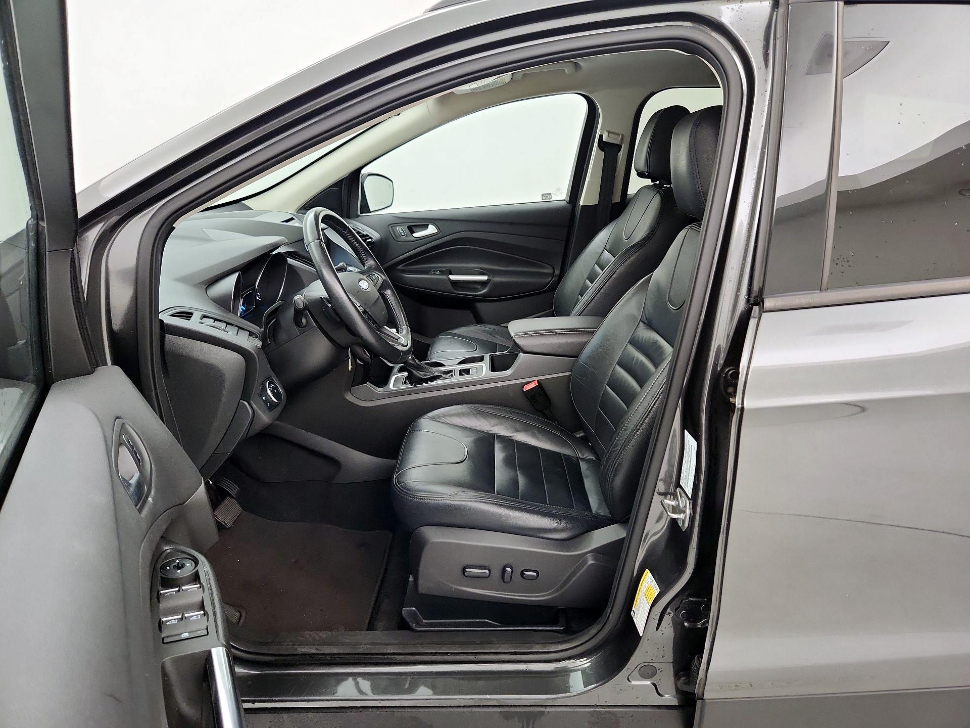 Thumbnail: 2017 Ford Escape - 11