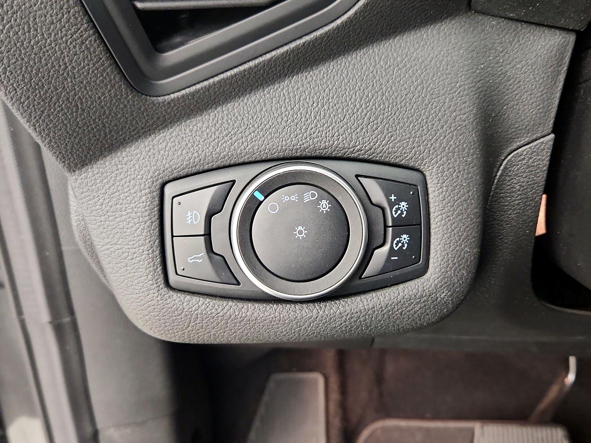 Thumbnail: 2017 Ford Escape - 13