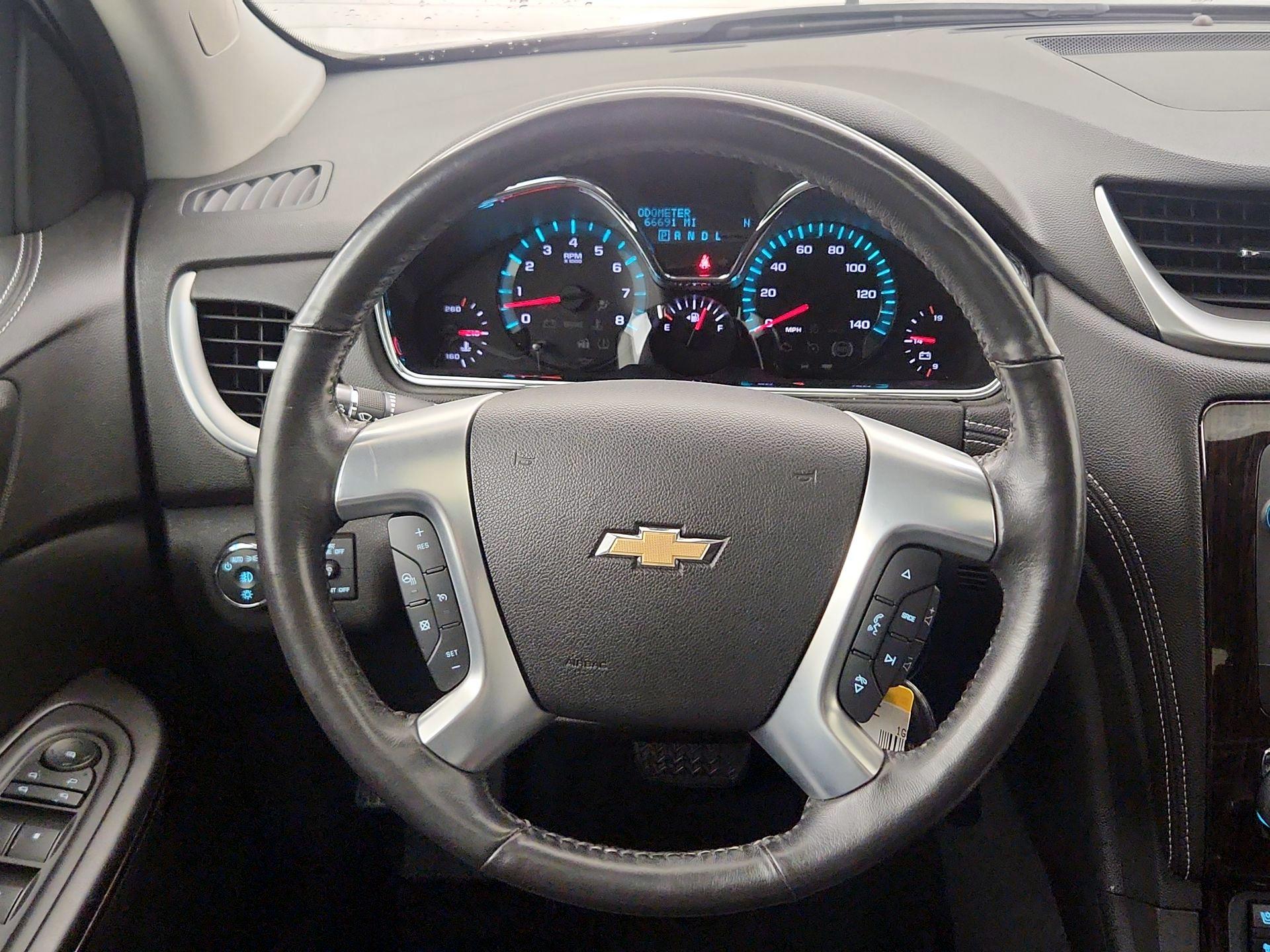 Thumbnail: 2017 Chevrolet Traverse - 10