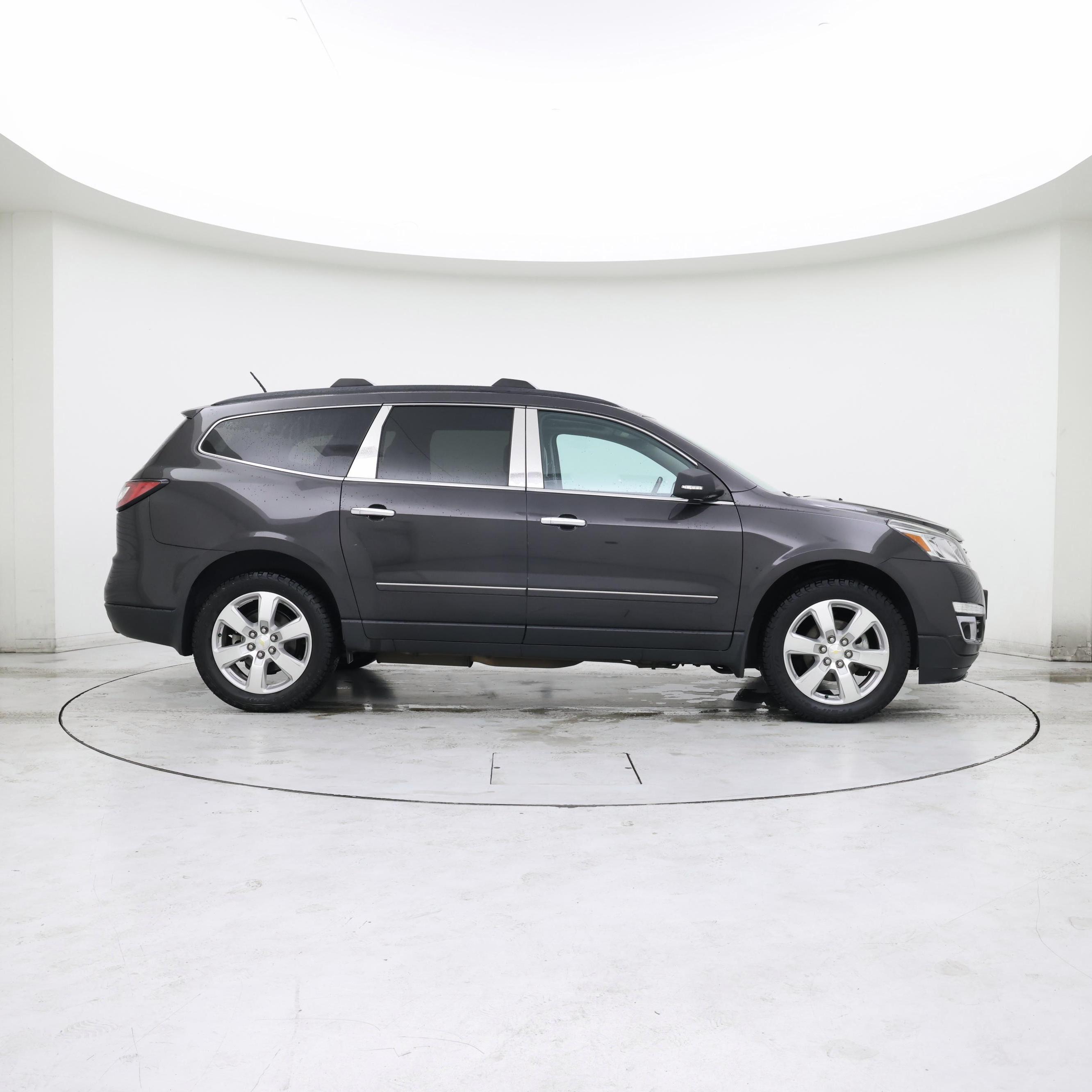 Thumbnail: 2017 Chevrolet Traverse - 7