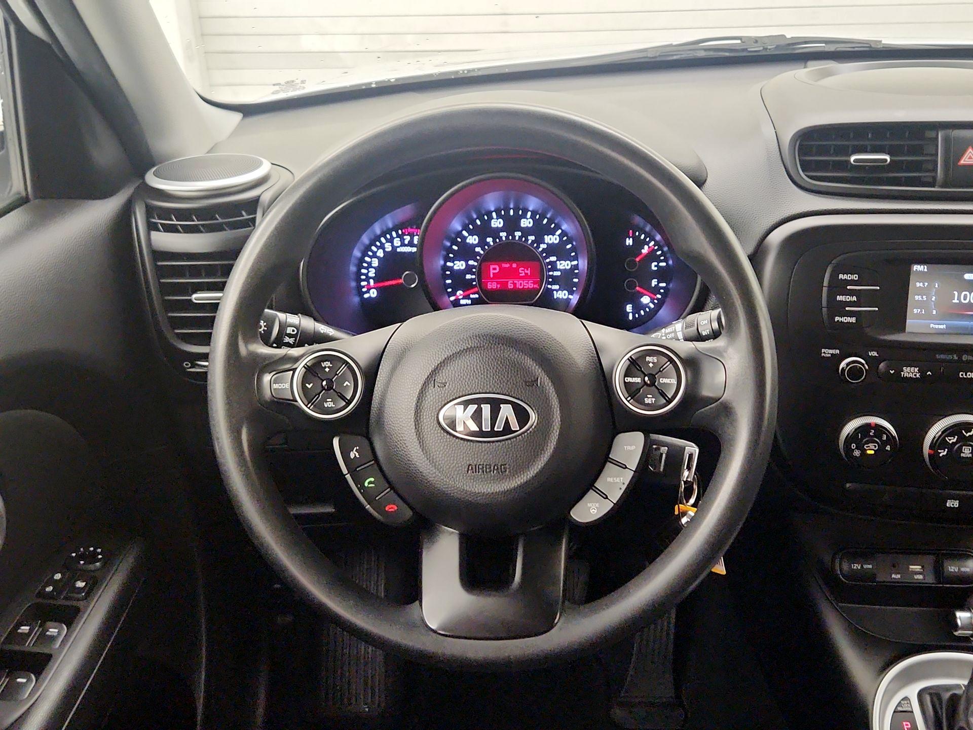 Thumbnail: 2016 Kia Soul - 10
