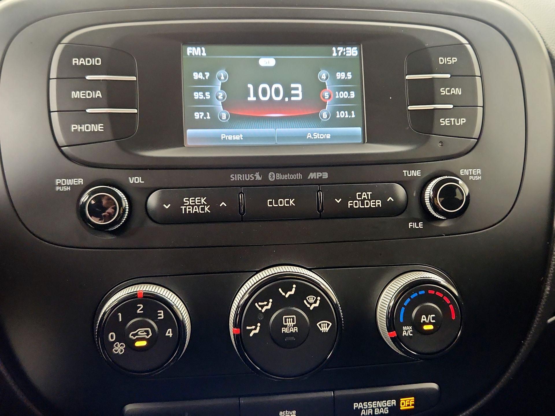 Thumbnail: 2016 Kia Soul - 15