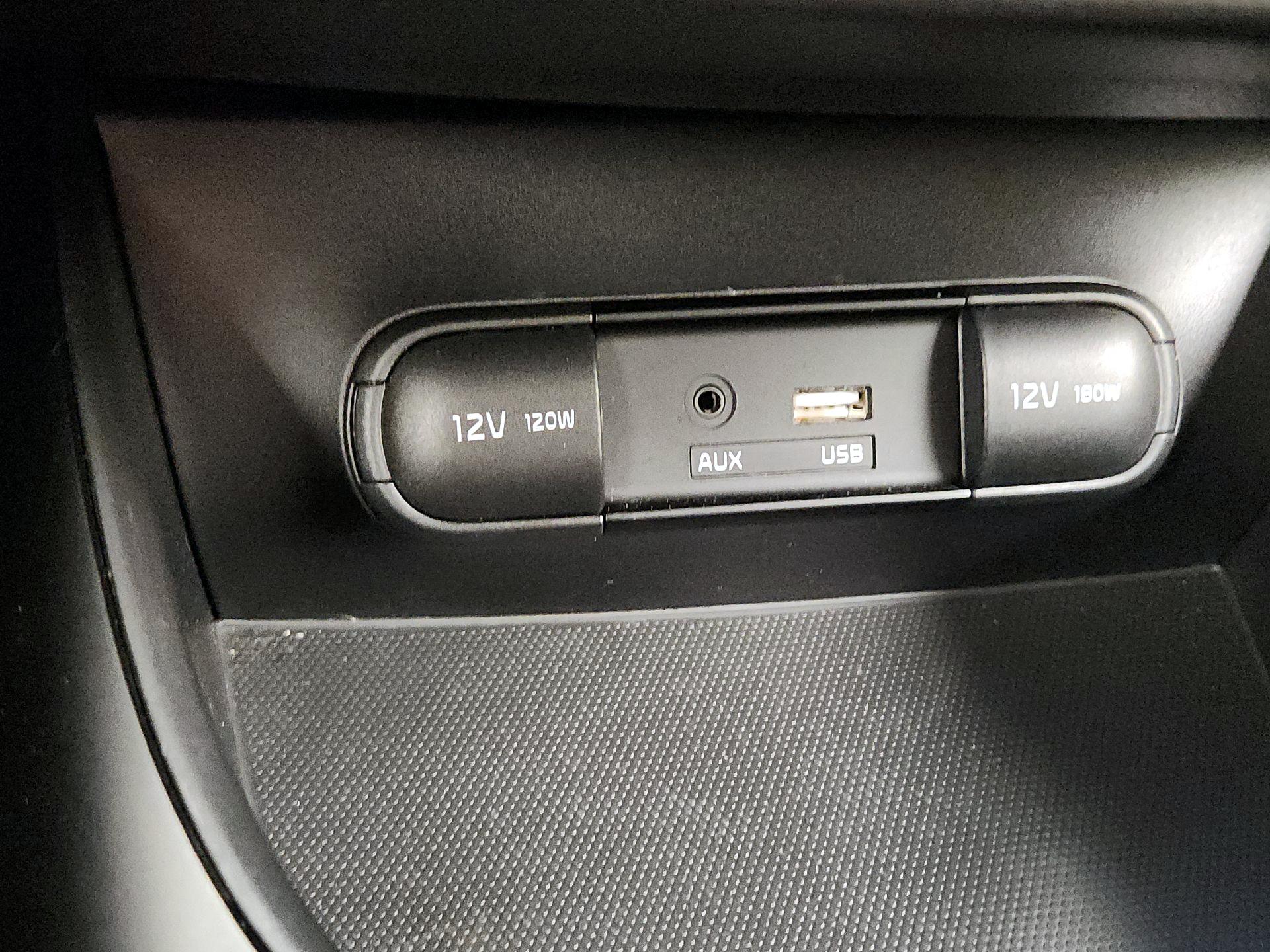 Thumbnail: 2016 Kia Soul - 18