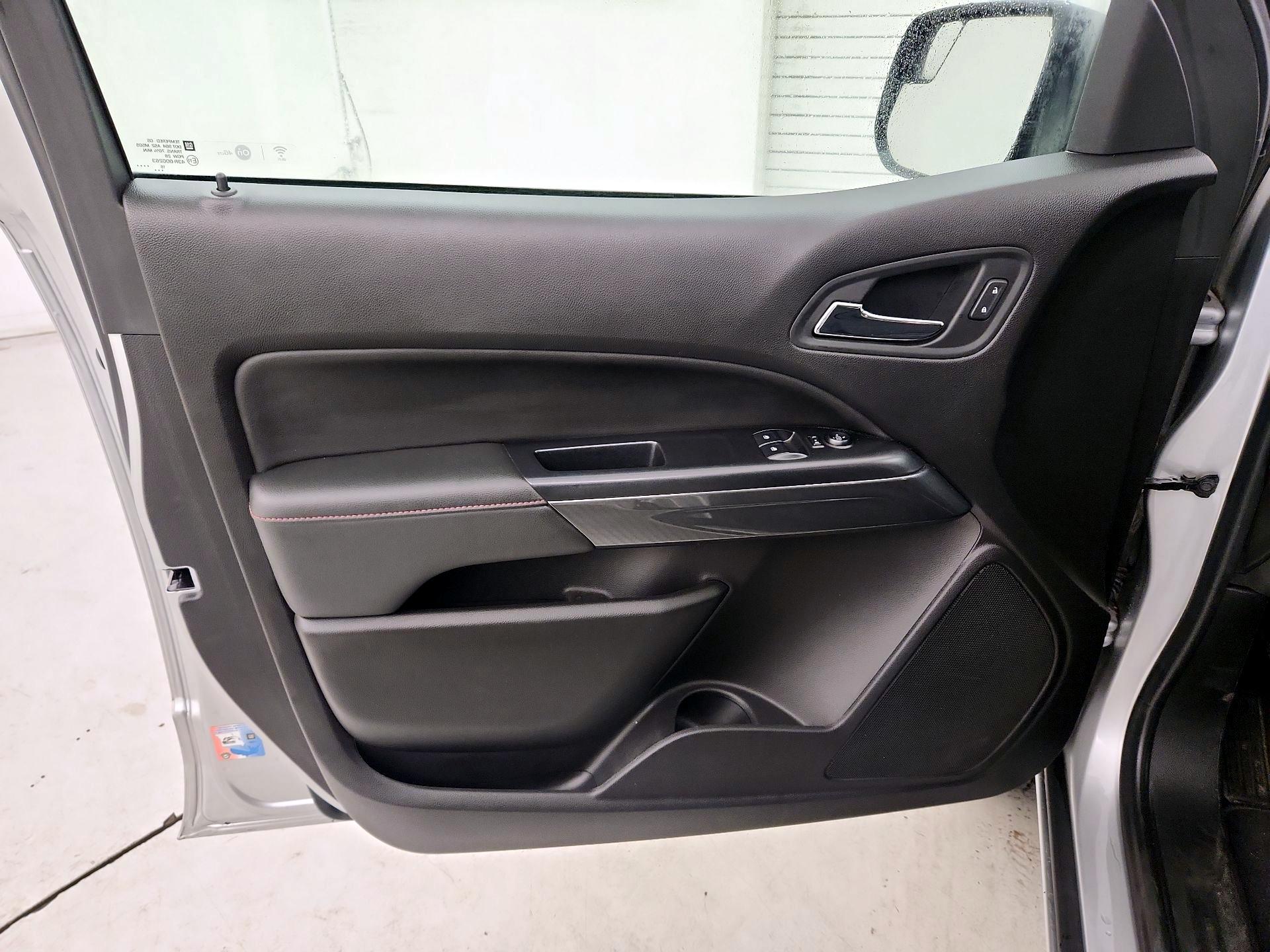 Thumbnail: 2016 GMC Canyon - 12