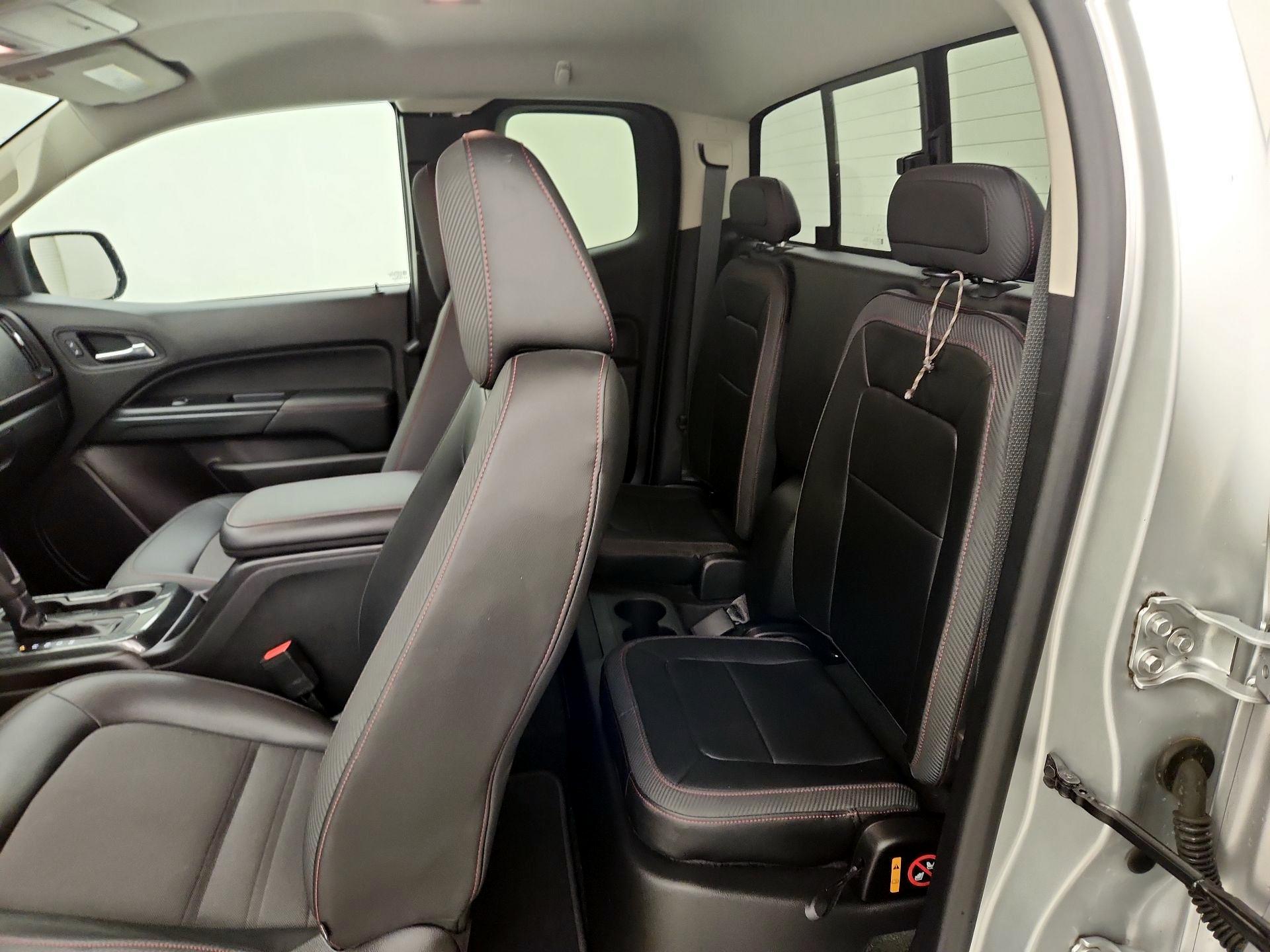 Thumbnail: 2016 GMC Canyon - 19