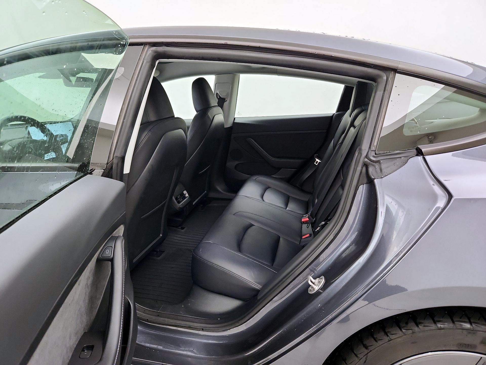 Thumbnail: 2023 Tesla Model 3 - 20
