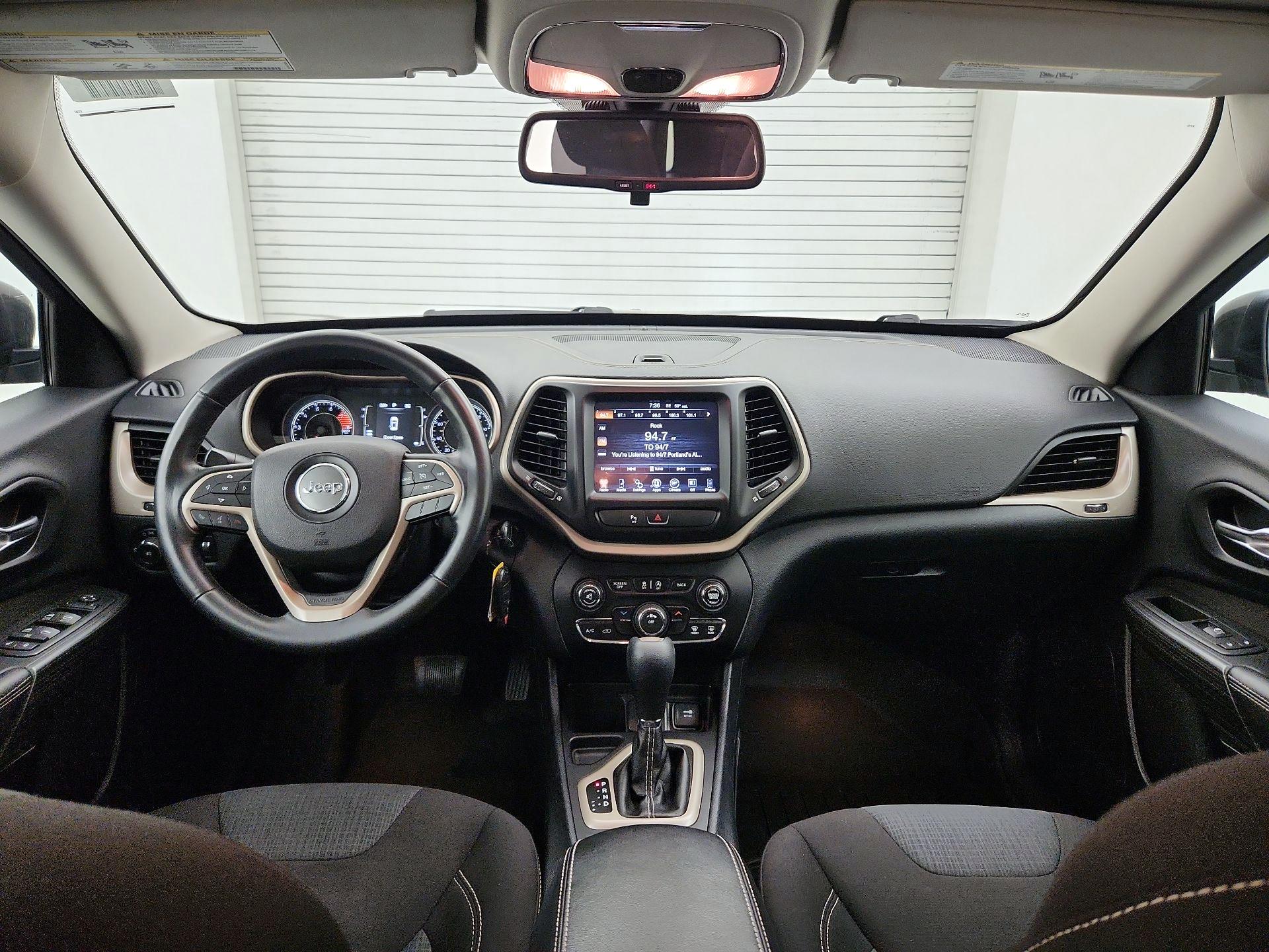 Thumbnail: 2016 Jeep Cherokee - 9