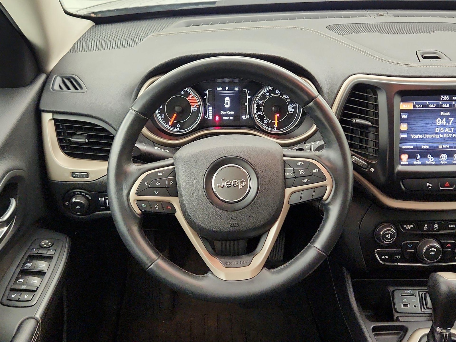 2016 Jeep Cherokee Latitude - Photo 11