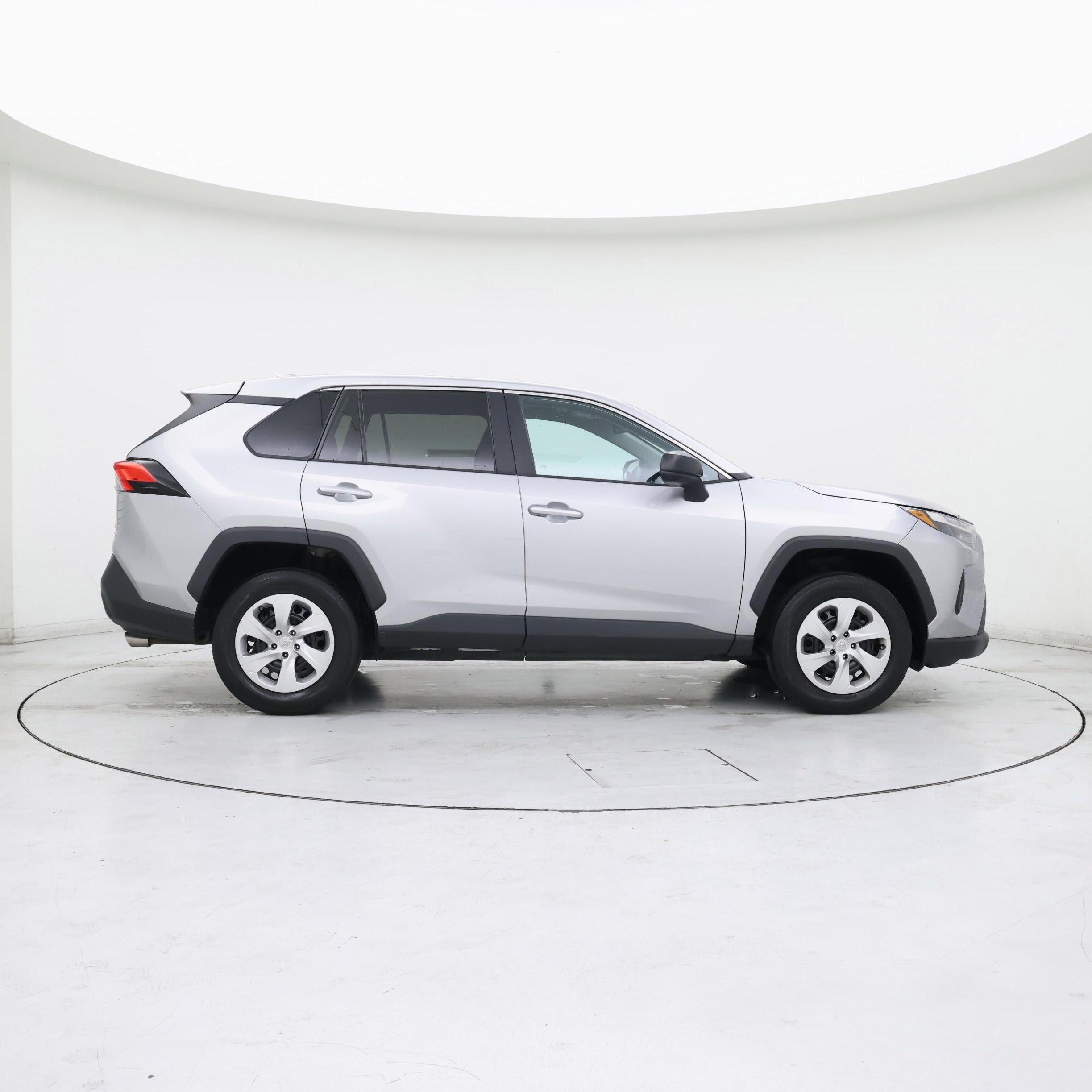 Thumbnail: 2023 Toyota RAV4 - 7