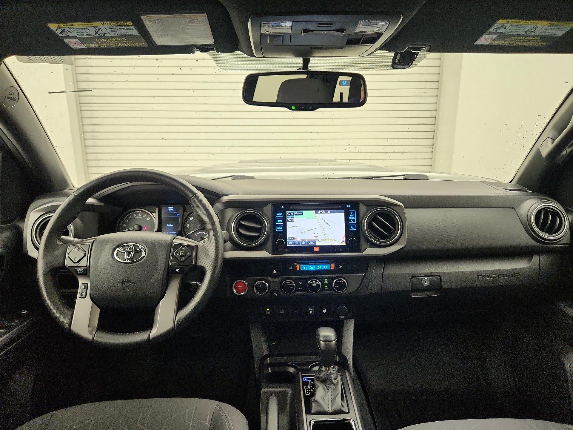 Thumbnail: 2017 Toyota Tacoma - 9