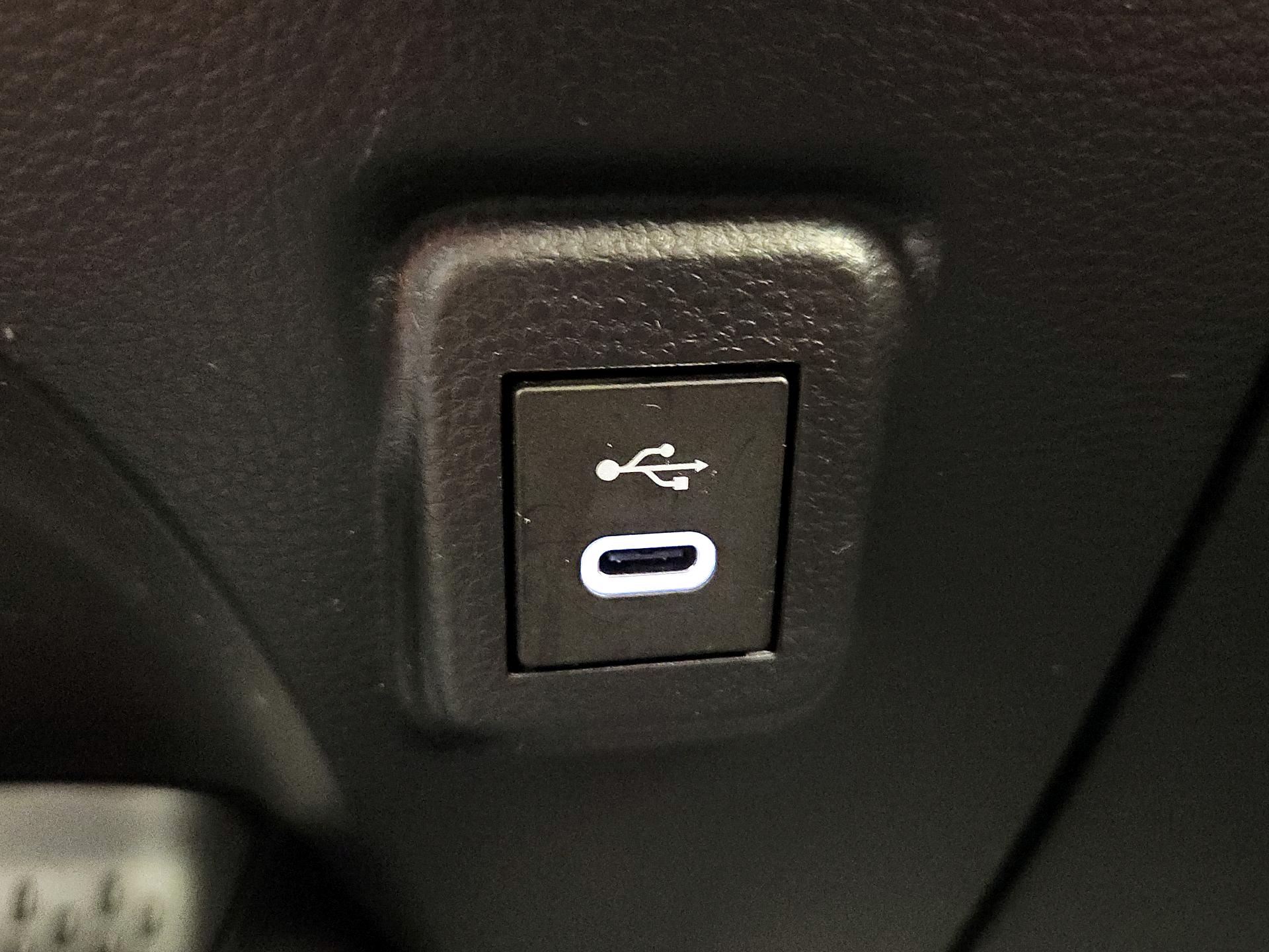 Thumbnail: 2024 Toyota Corolla - 18