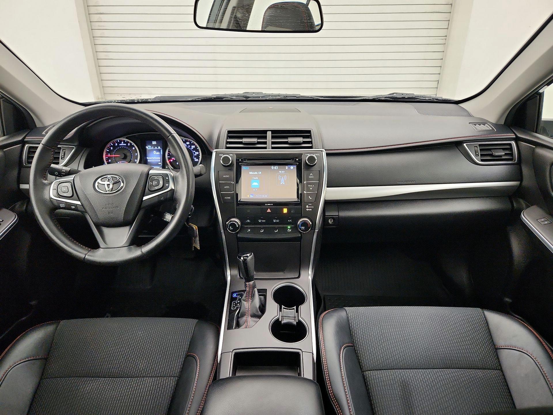 Thumbnail: 2017 Toyota Camry - 9