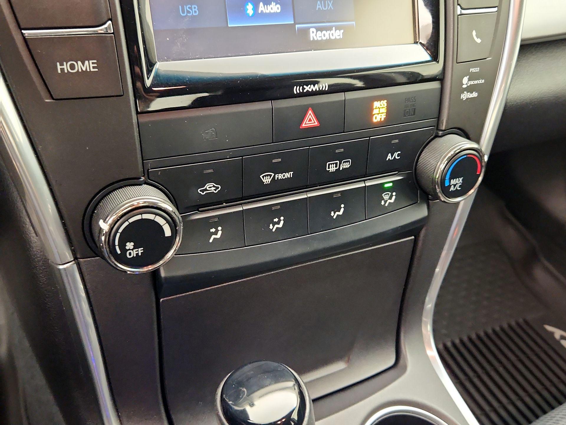 Thumbnail: 2017 Toyota Camry - 16