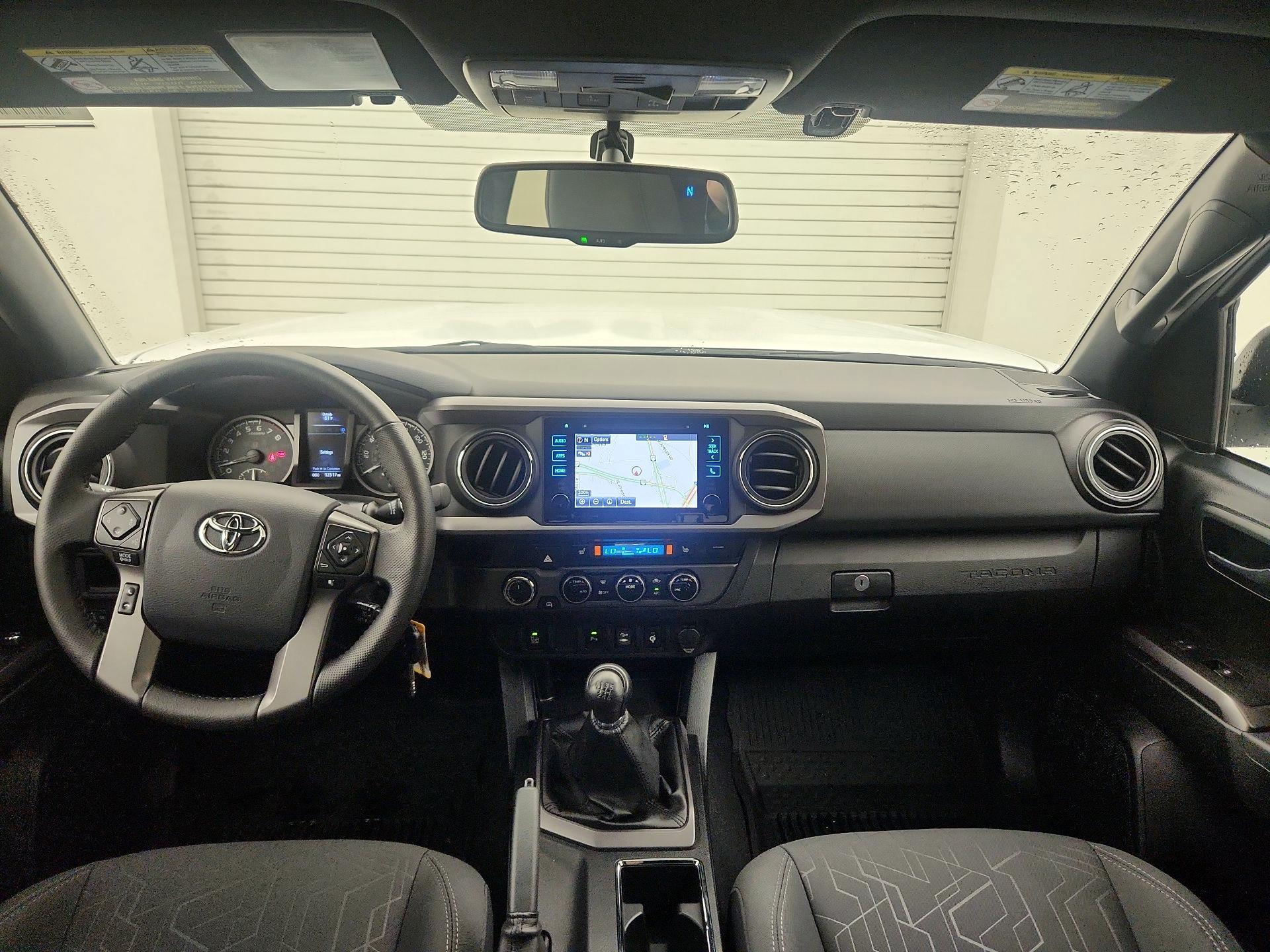 Thumbnail: 2017 Toyota Tacoma - 9