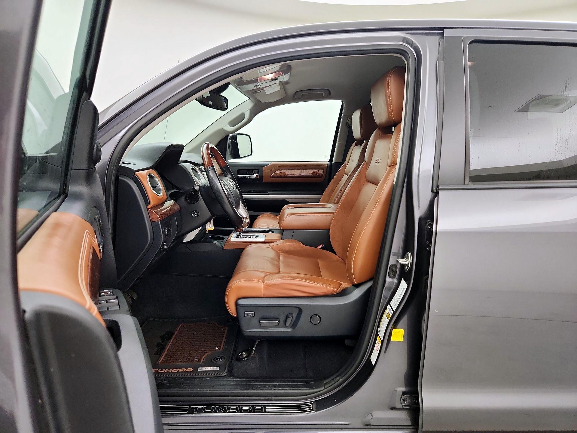 Thumbnail: 2018 Toyota Tundra - 11