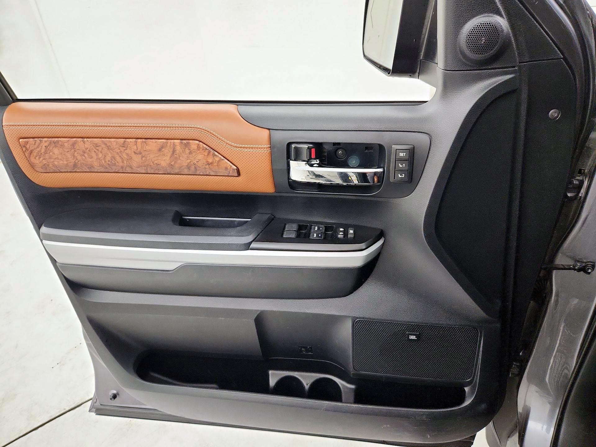 Thumbnail: 2018 Toyota Tundra - 12