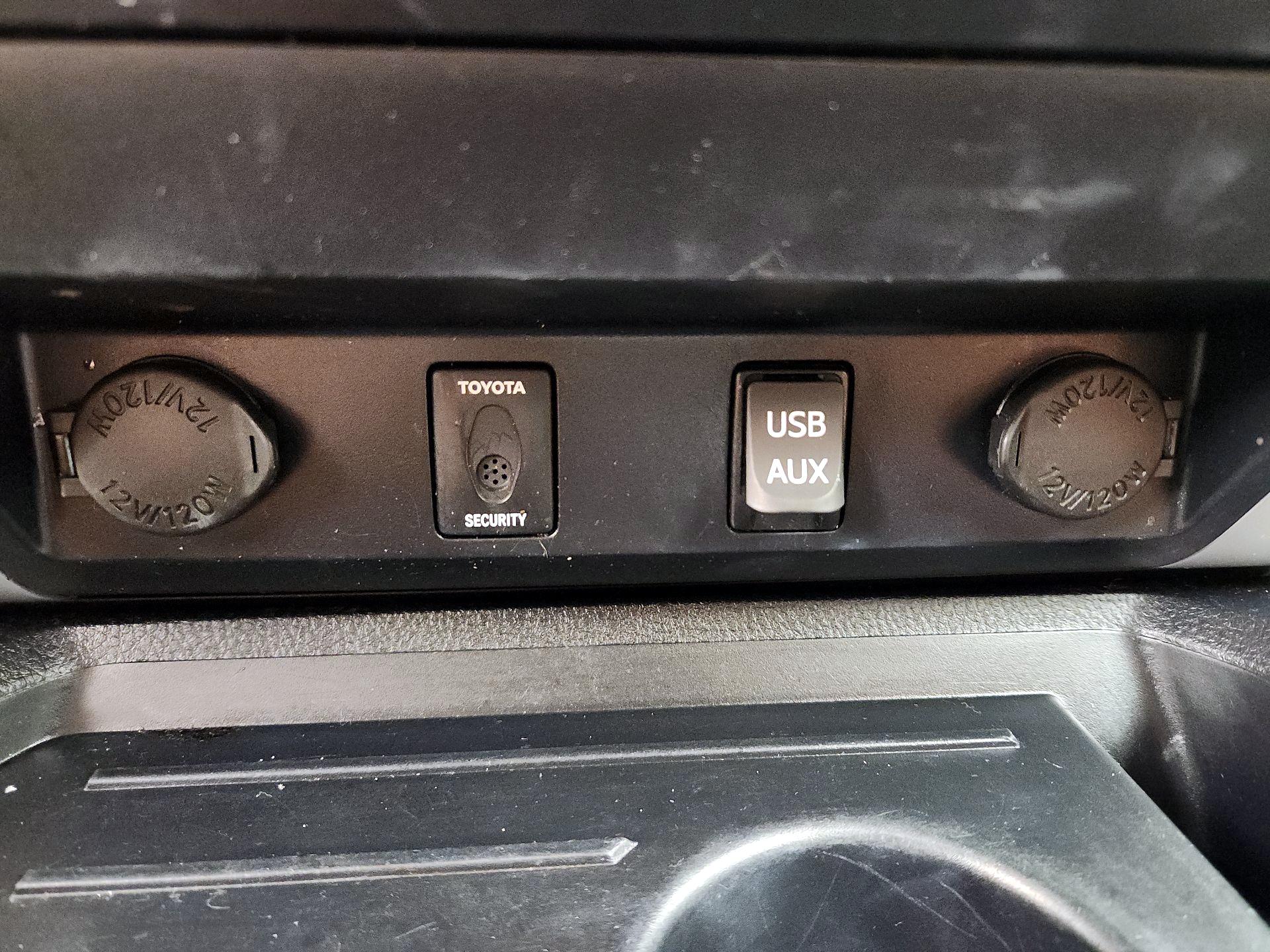 Thumbnail: 2018 Toyota Tundra - 18