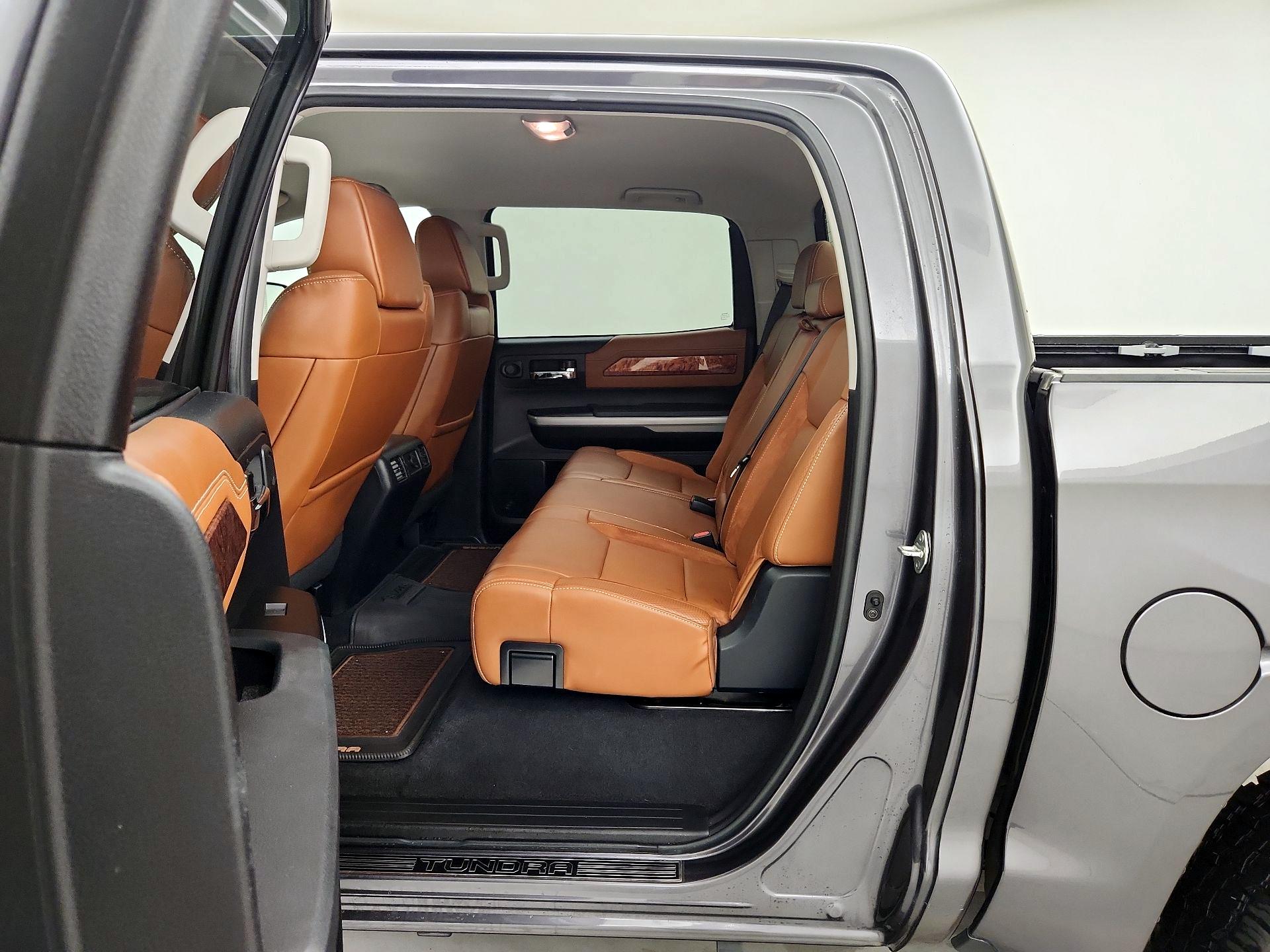 Thumbnail: 2018 Toyota Tundra - 19