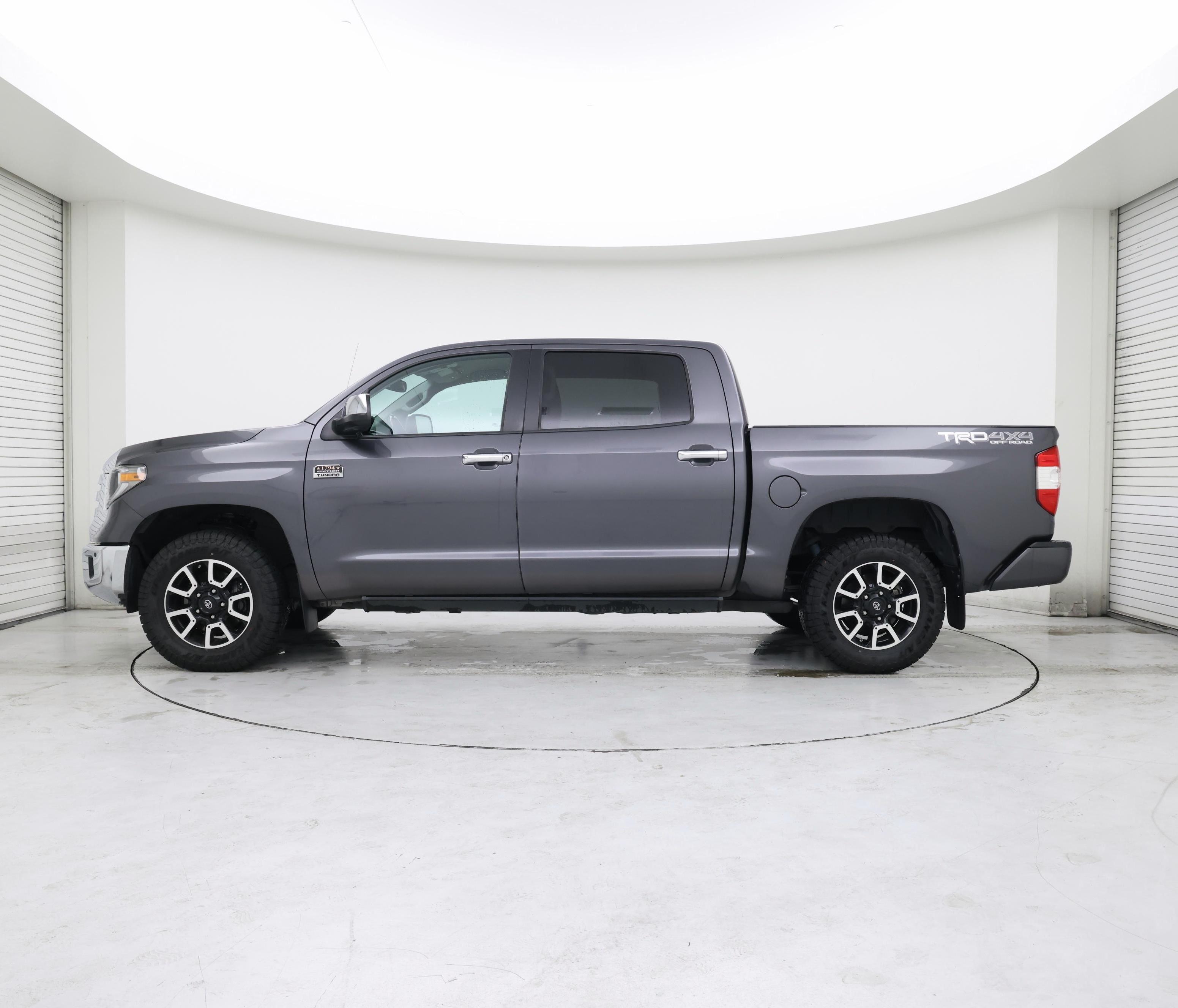 Thumbnail: 2018 Toyota Tundra - 3