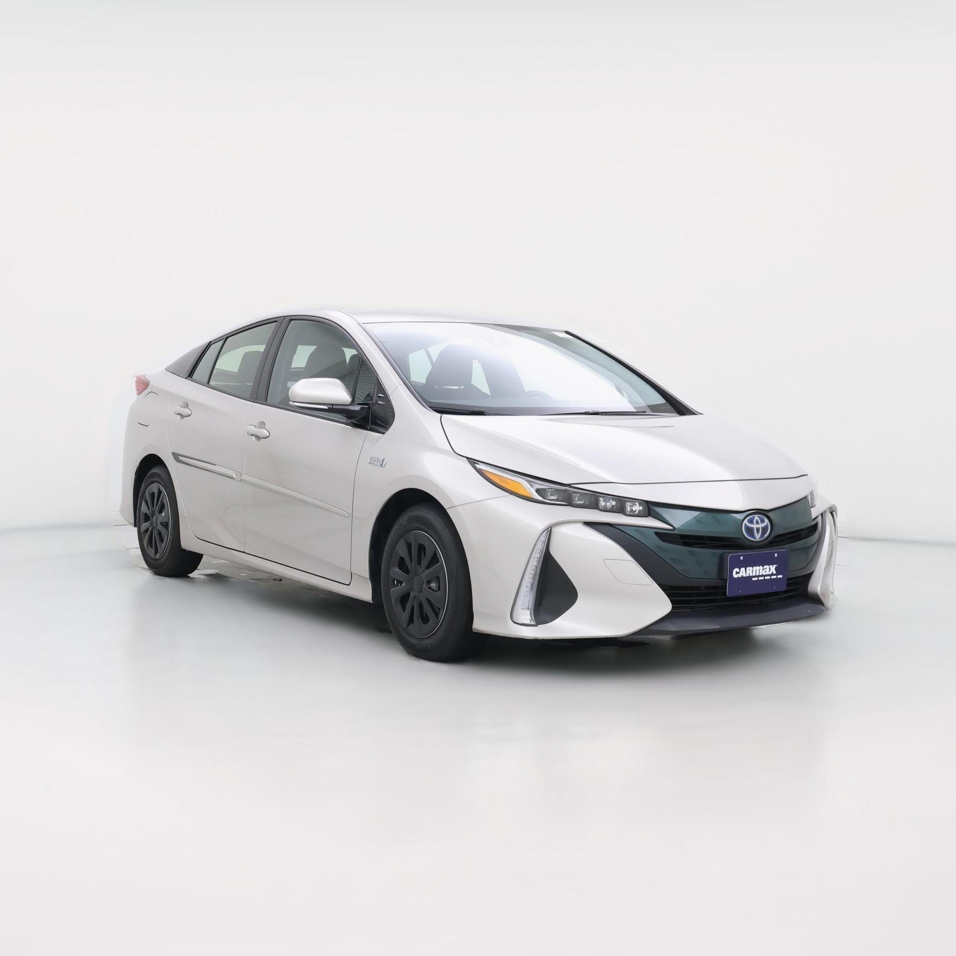 Thumbnail: 2017 Toyota Prius Prime - 1