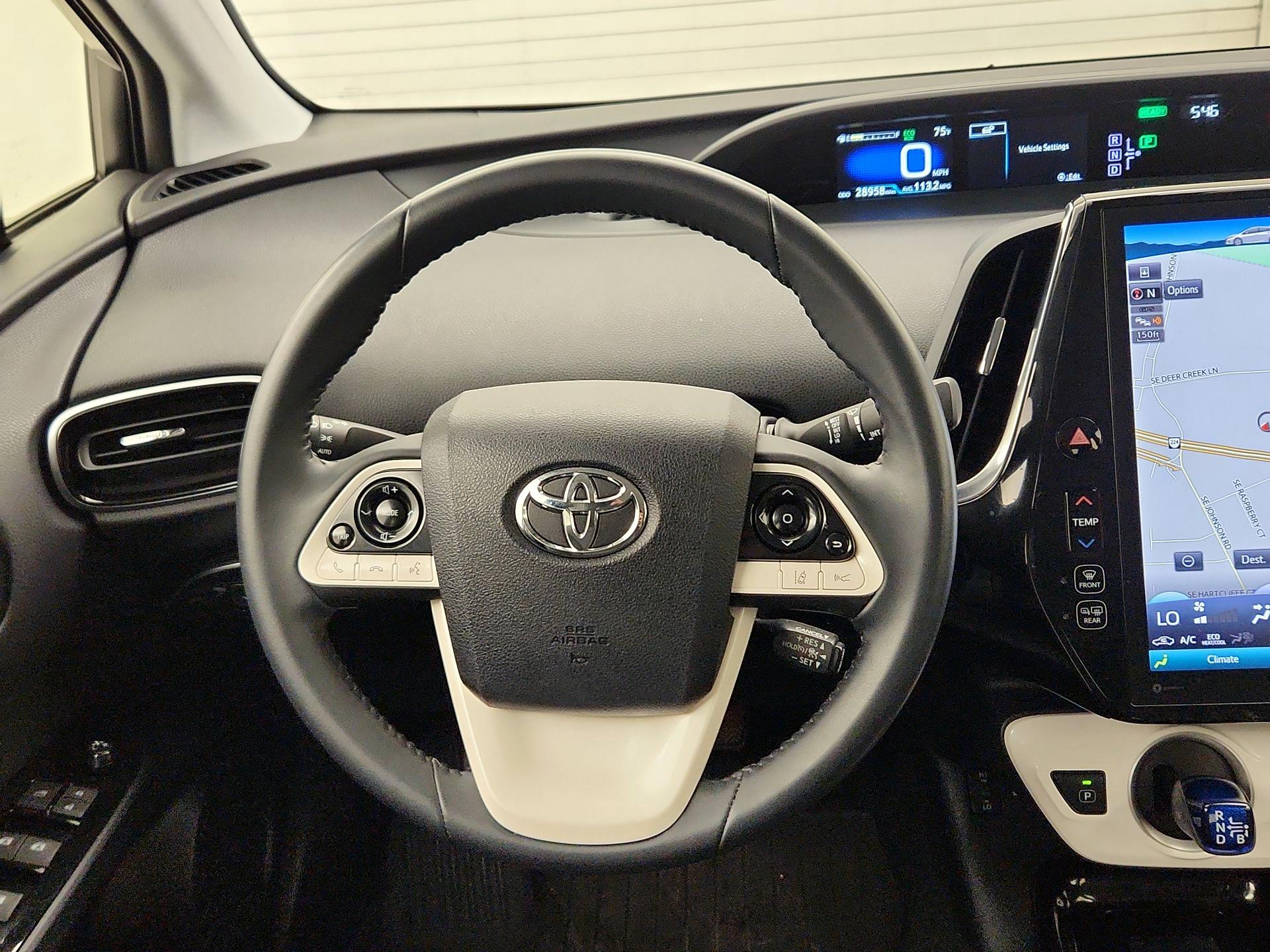 Thumbnail: 2017 Toyota Prius Prime - 10