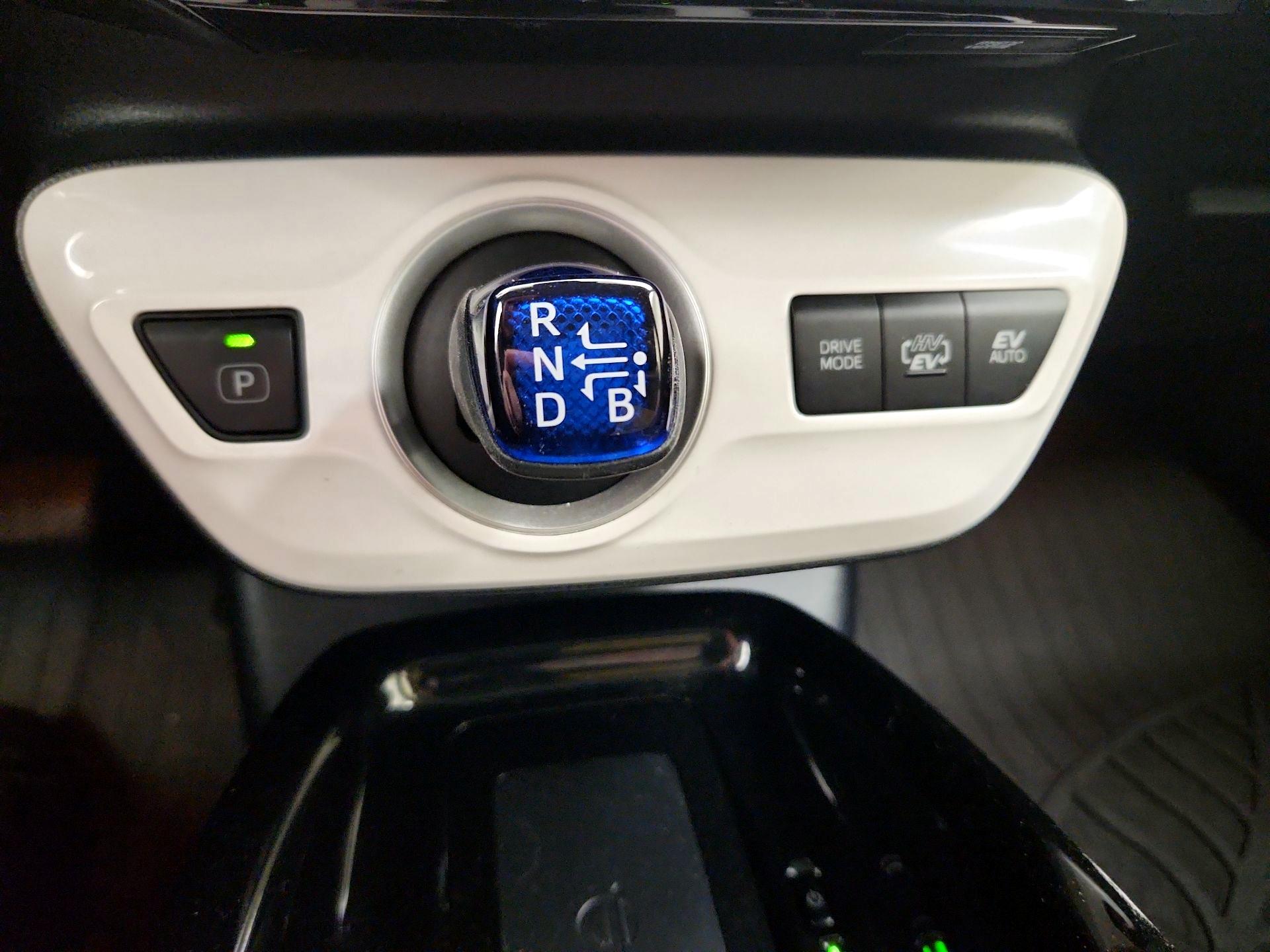 Thumbnail: 2017 Toyota Prius Prime - 18