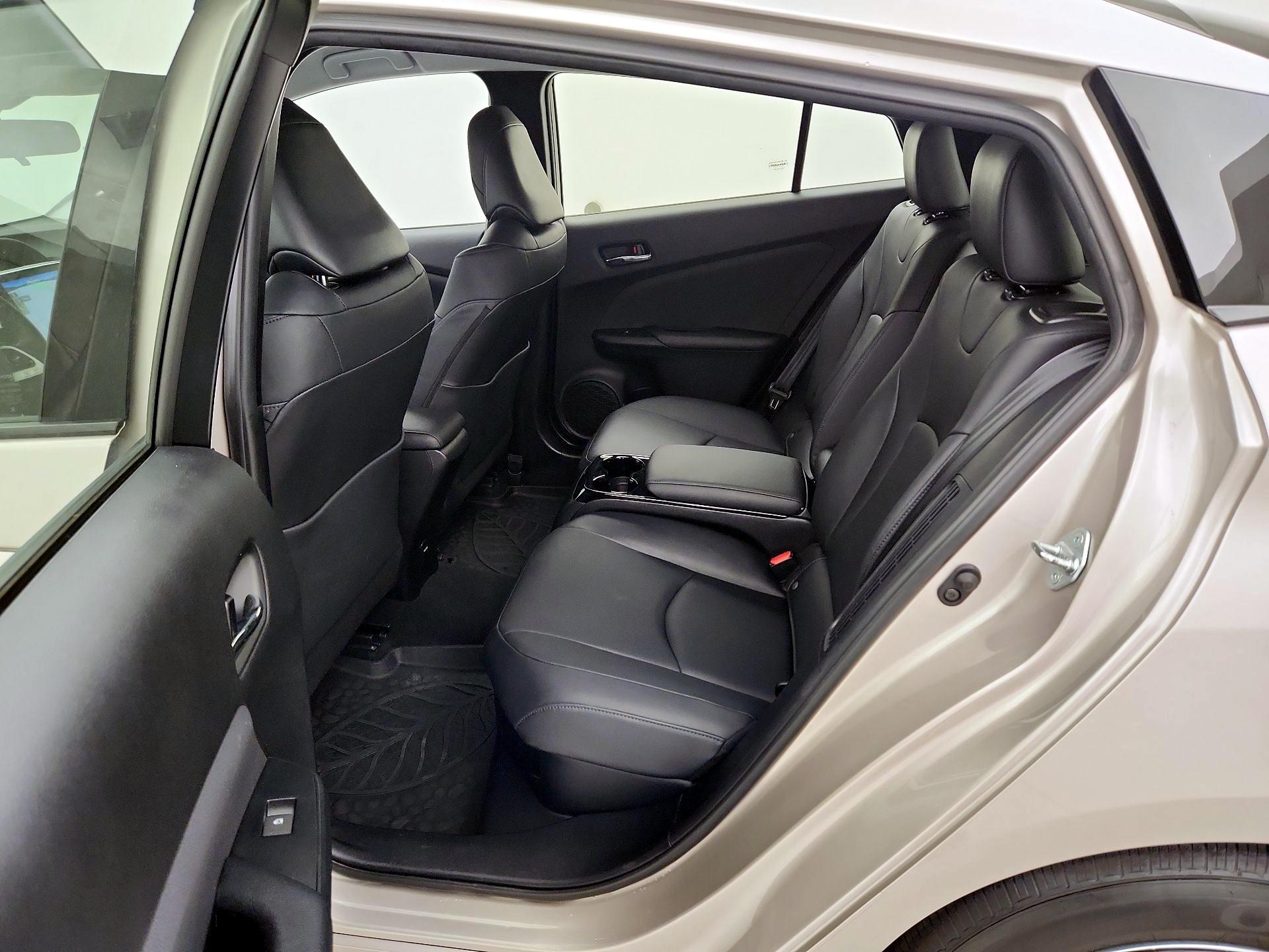 Thumbnail: 2017 Toyota Prius Prime - 20