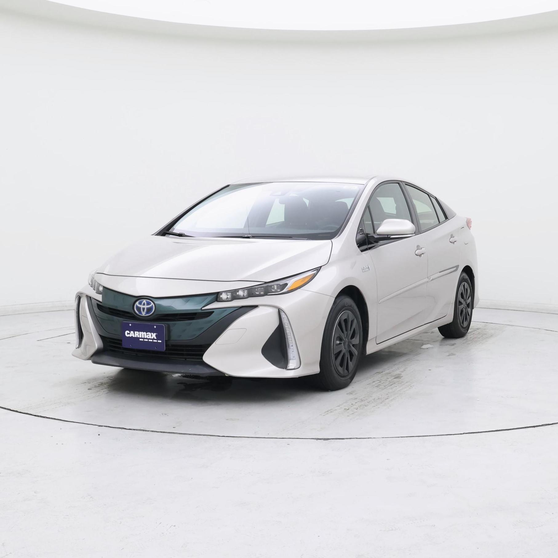 Thumbnail: 2017 Toyota Prius Prime - 4