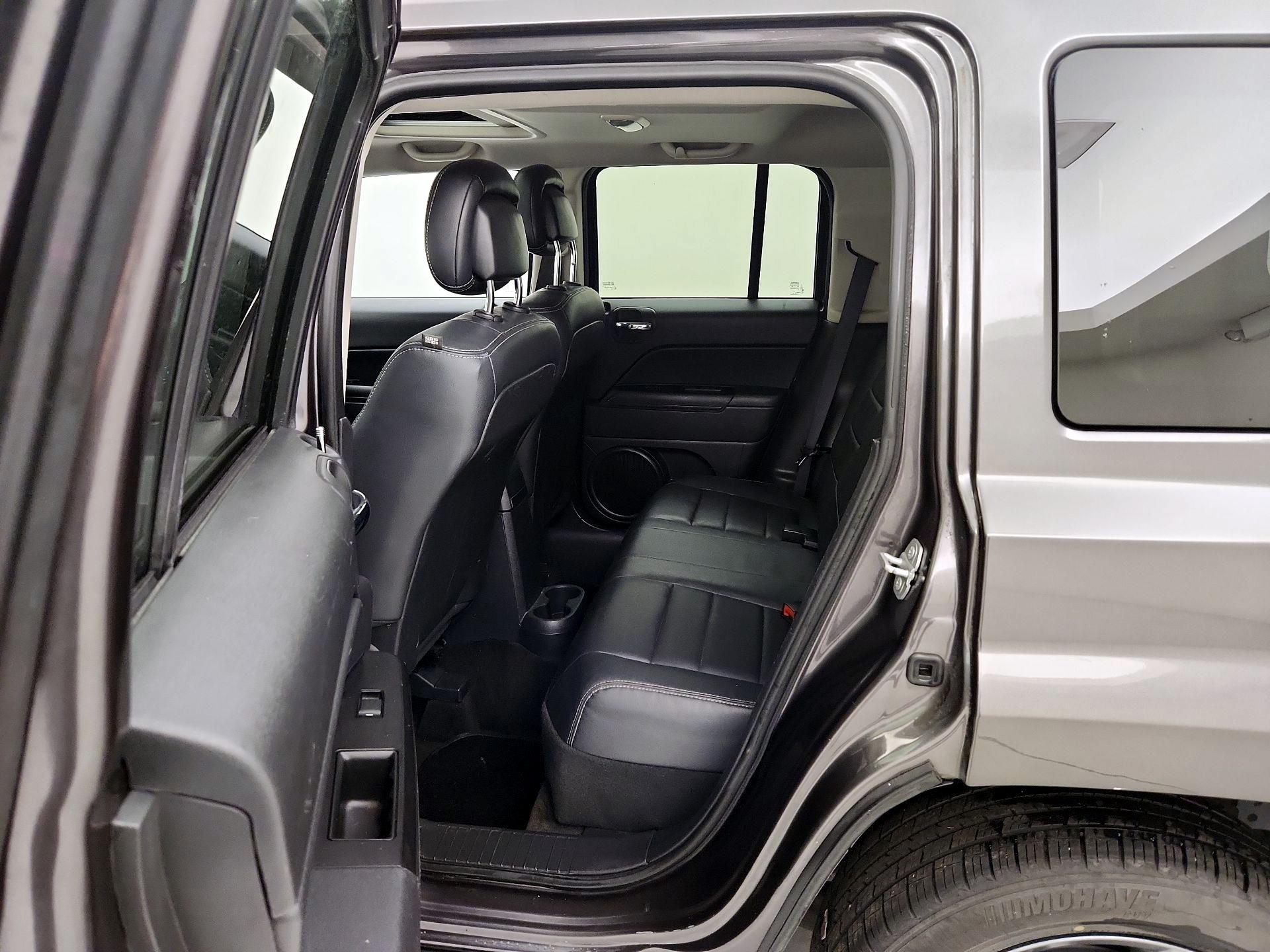 Thumbnail: 2015 Jeep Patriot - 18
