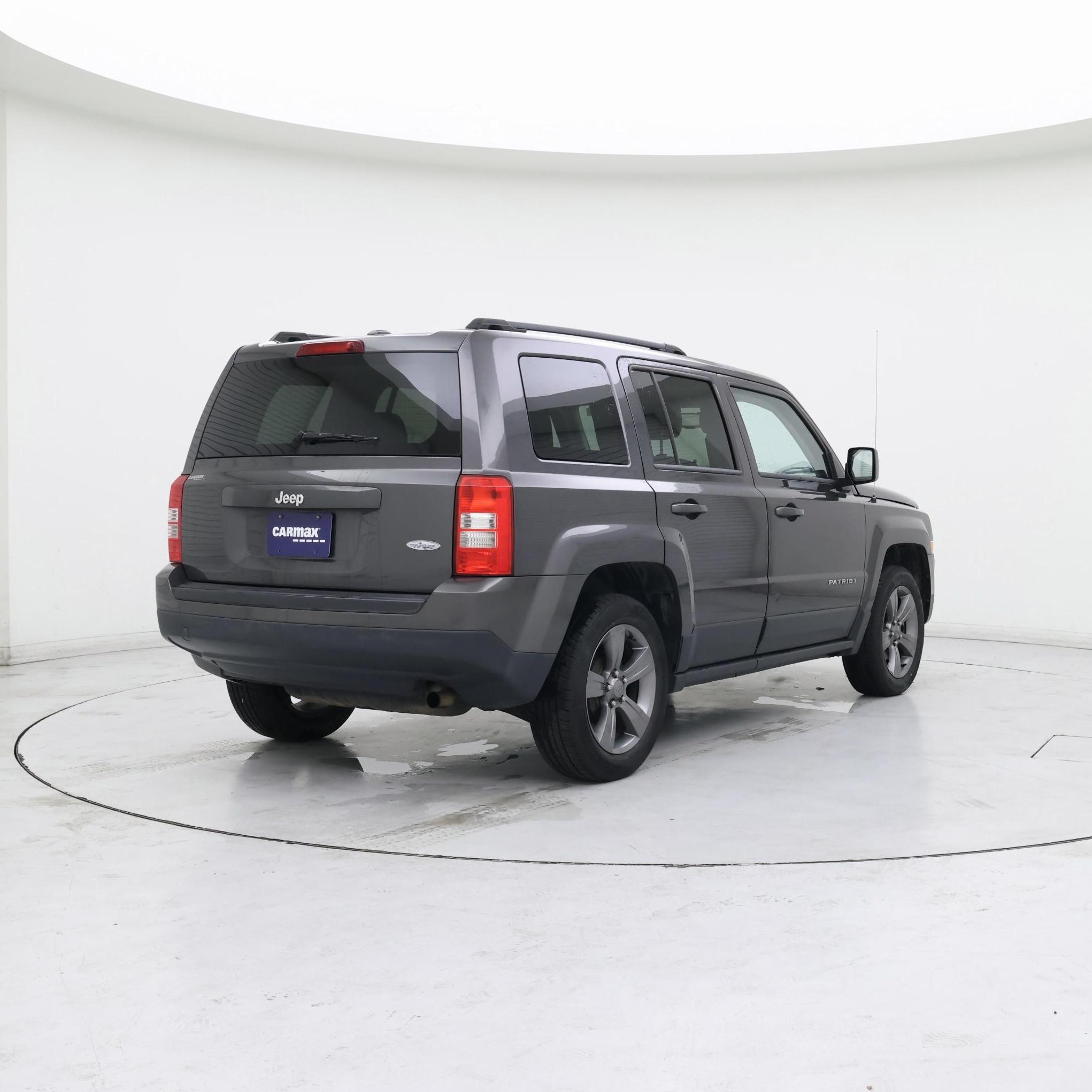 Thumbnail: 2015 Jeep Patriot - 8