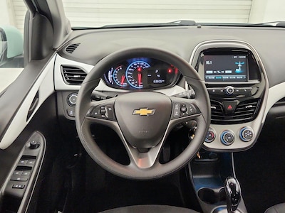 Steering Wheel & Instrument Cluster (On)