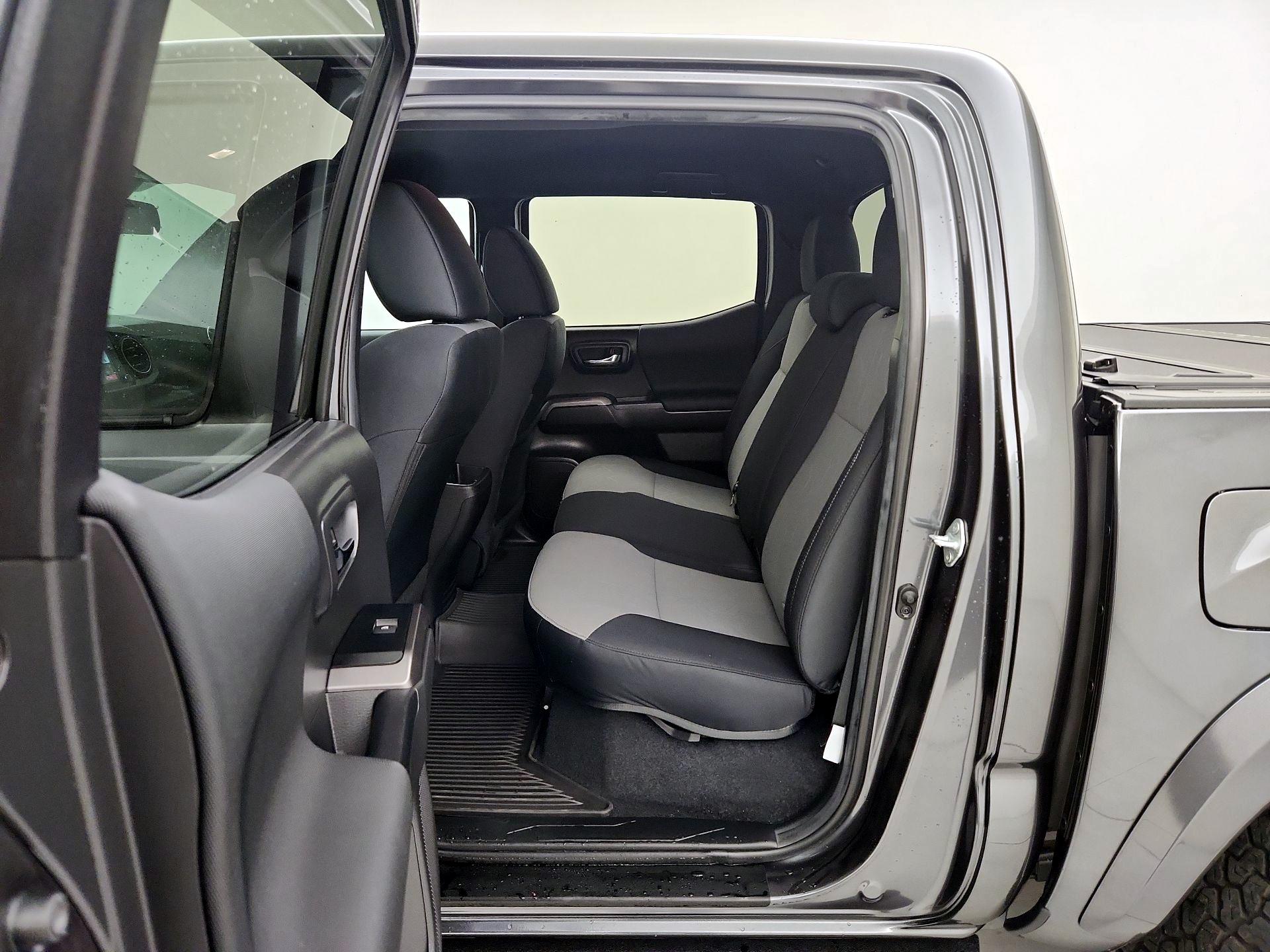 Thumbnail: 2023 Toyota Tacoma - 19