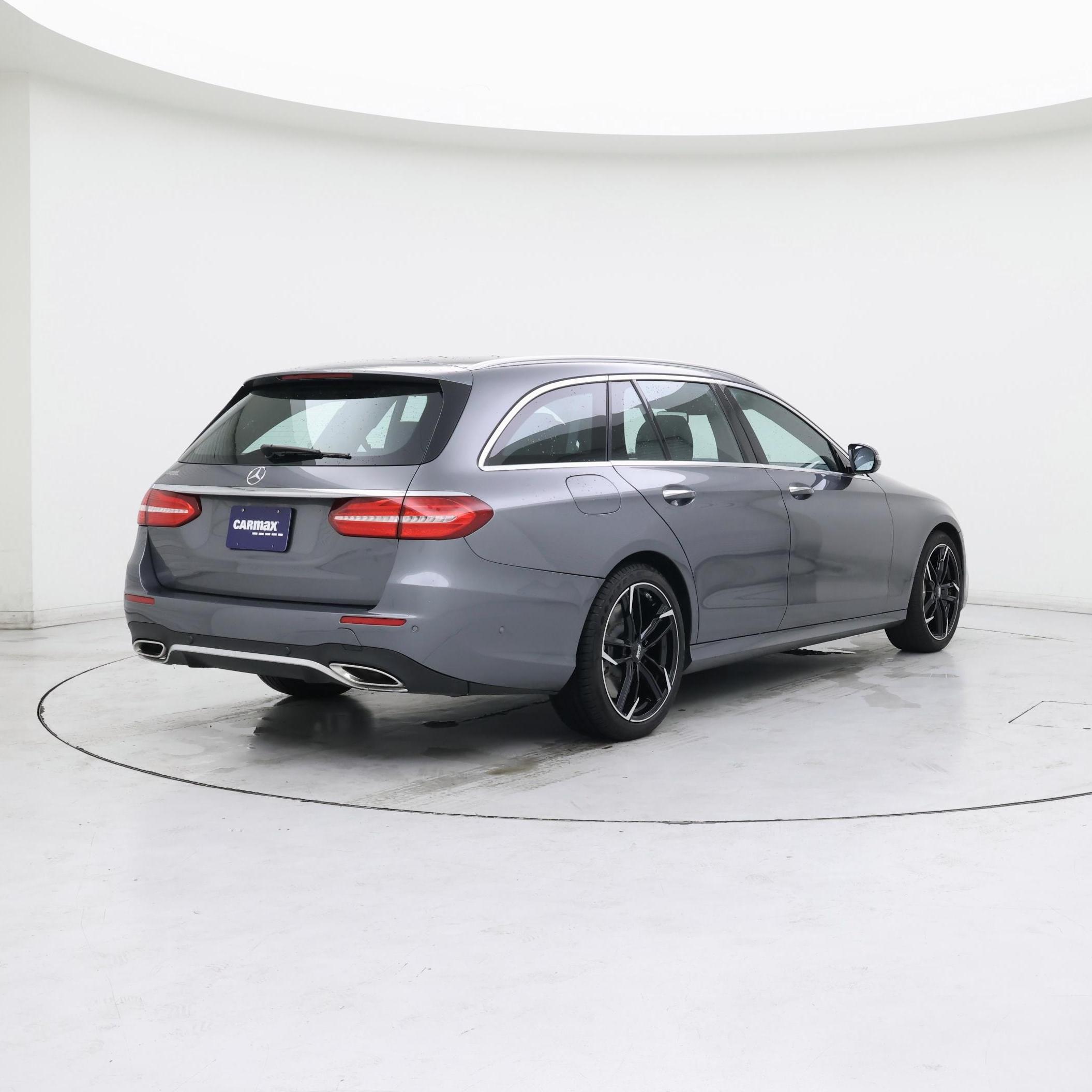 Thumbnail: 2017 Mercedes-Benz E-Class - 8