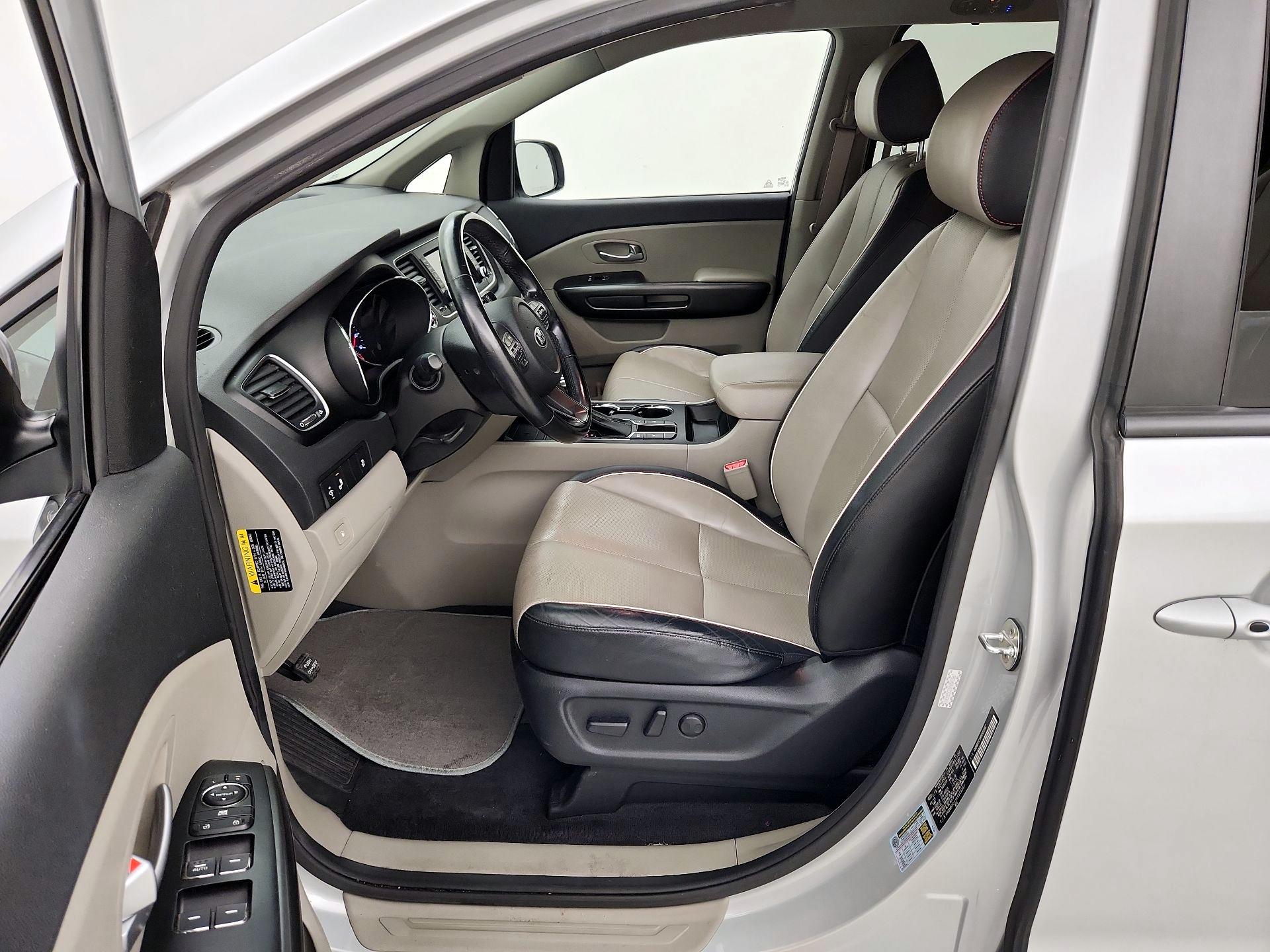 Thumbnail: 2019 Kia Sedona - 11