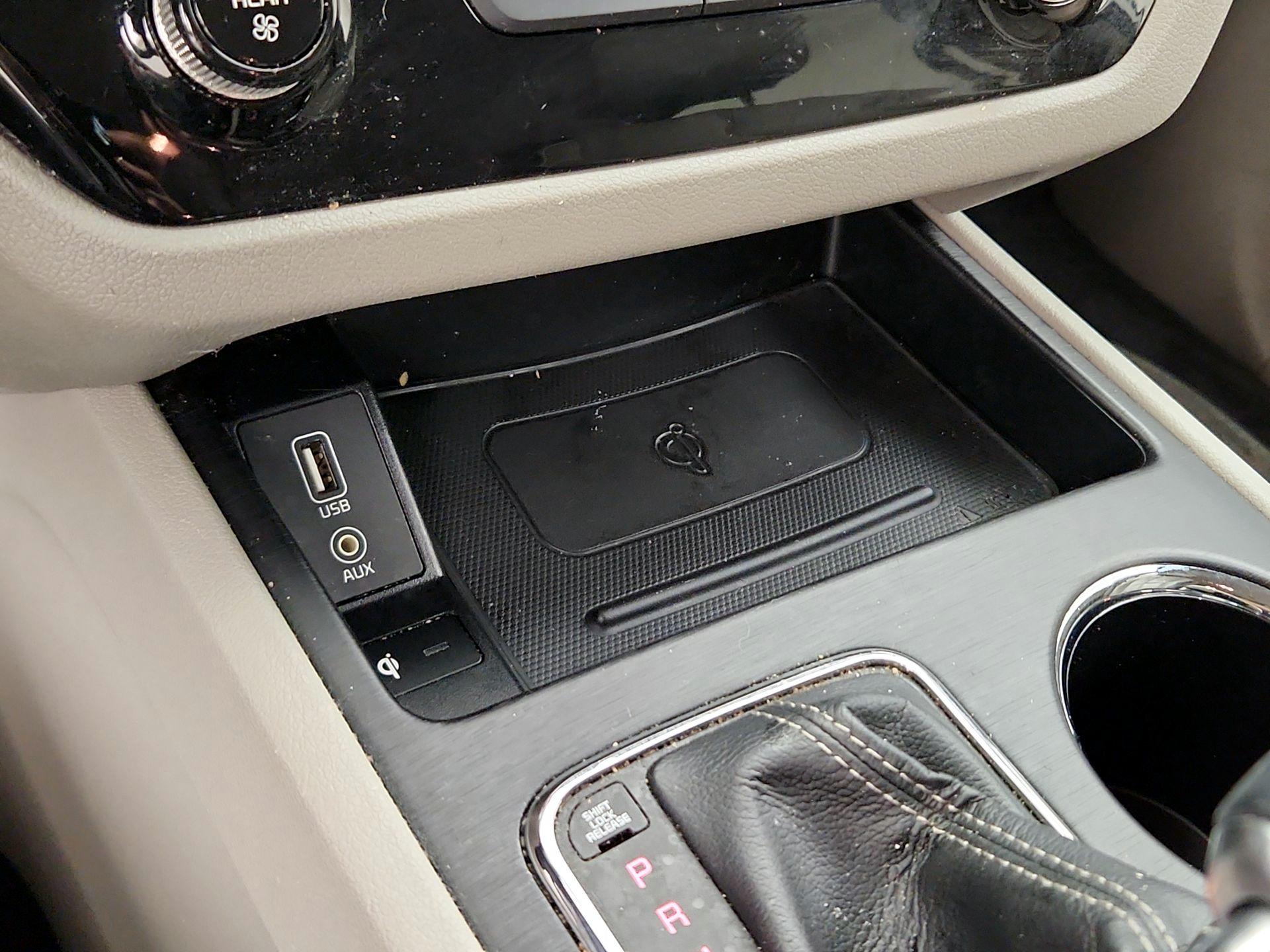 Thumbnail: 2019 Kia Sedona - 18